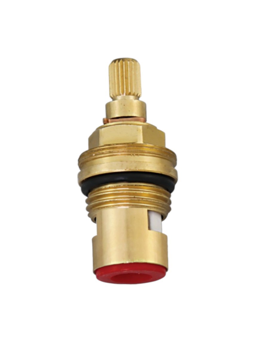 Изображение товара Кран-букса Oute TP06-7 8x20 шлицов 1/2" керамическая латунь Китай