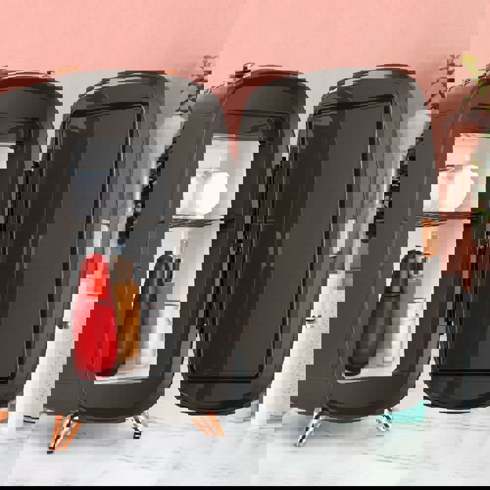 Изображение товара Холодильник для косметики Kitfort KT-4102 с зеркалом и подсветкой