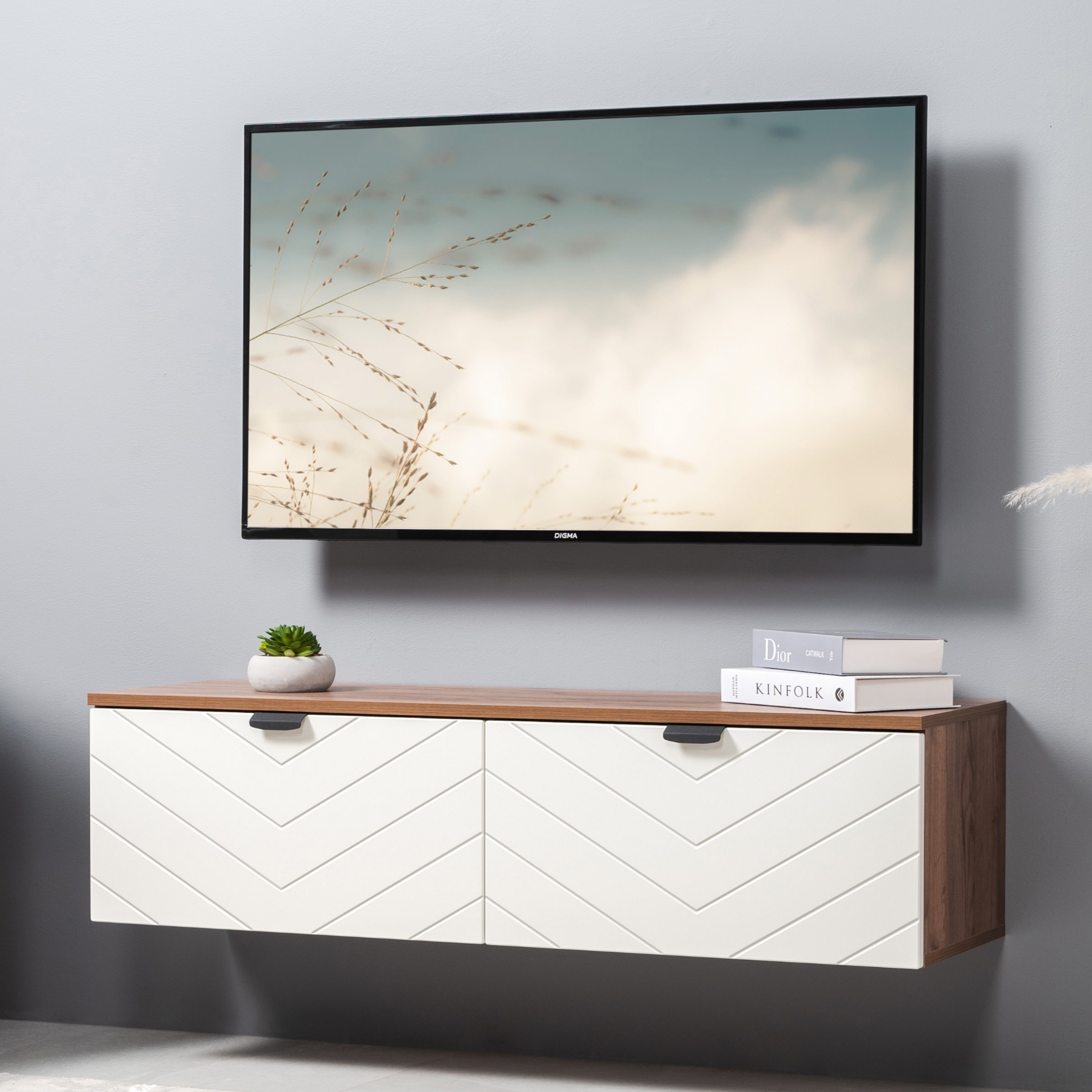 Изображение товара Тумба под телевизор Egregor Венеция 118.8x45.3x33.6 см МДФ с покрытием цвет дуб крафт табачный/белая шагрень