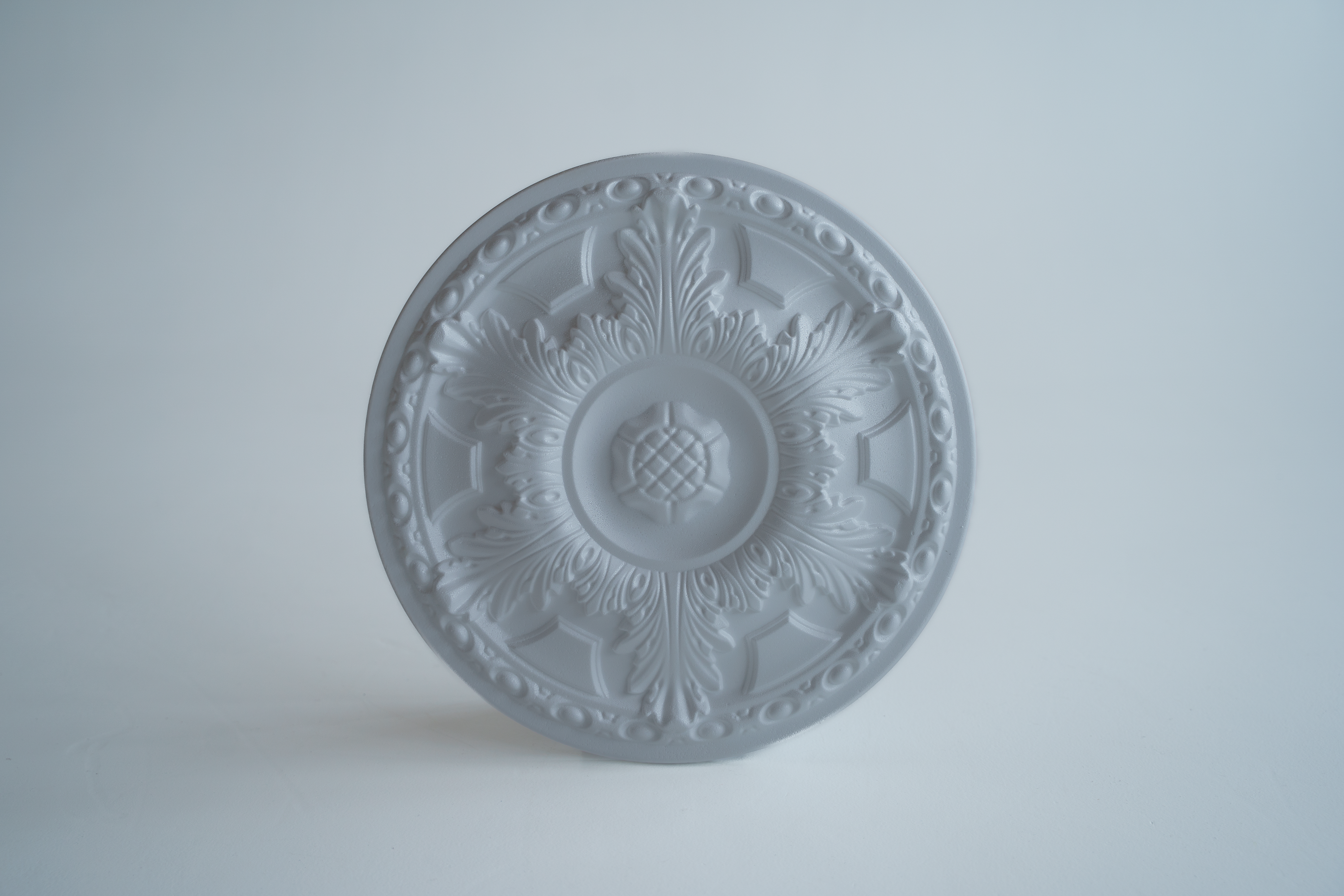 Декоративная потолочная розетка полистирол белая Decoflair D303-430 43 см