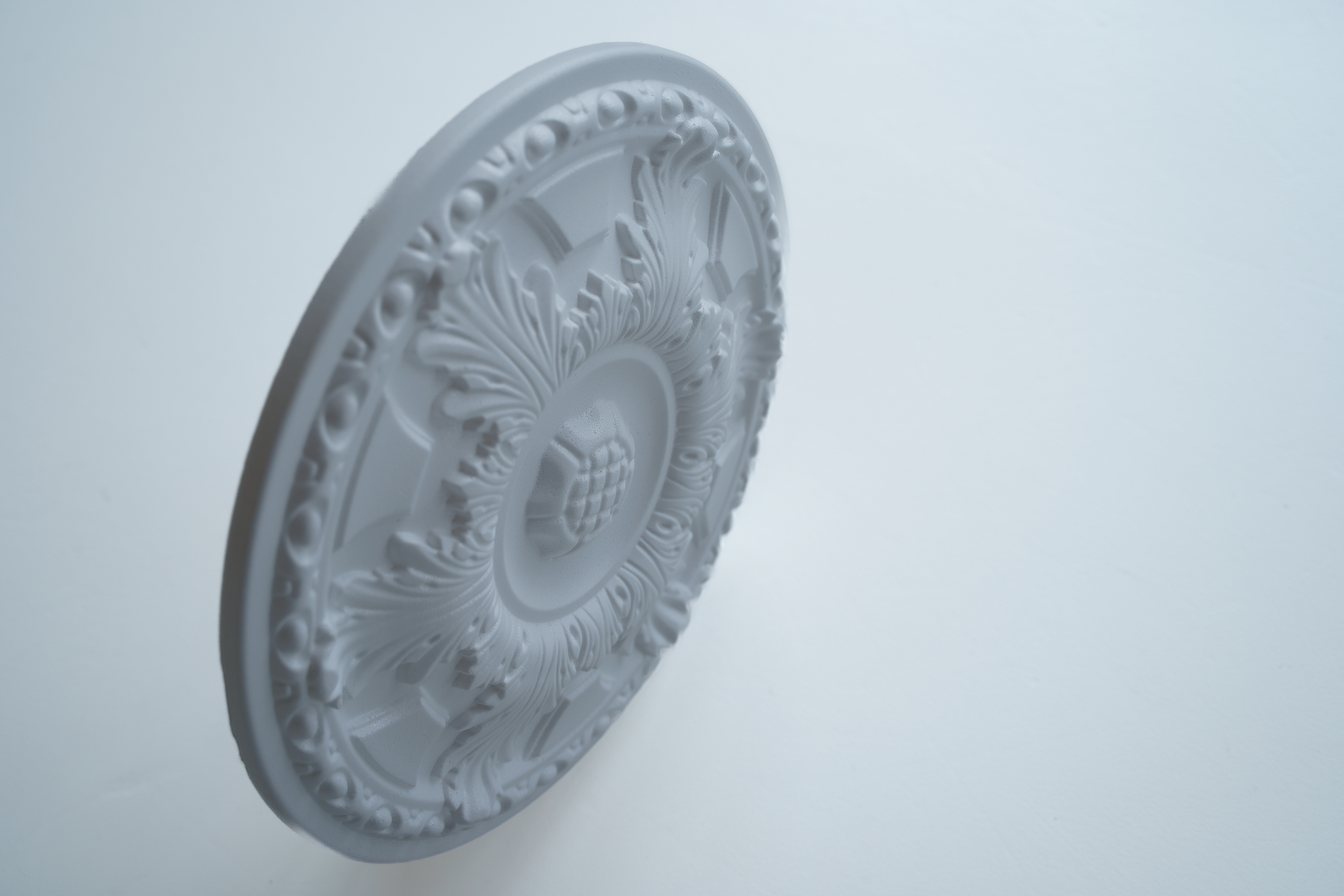 Декоративная потолочная розетка полистирол белая Decoflair D303-430 43 см - 1