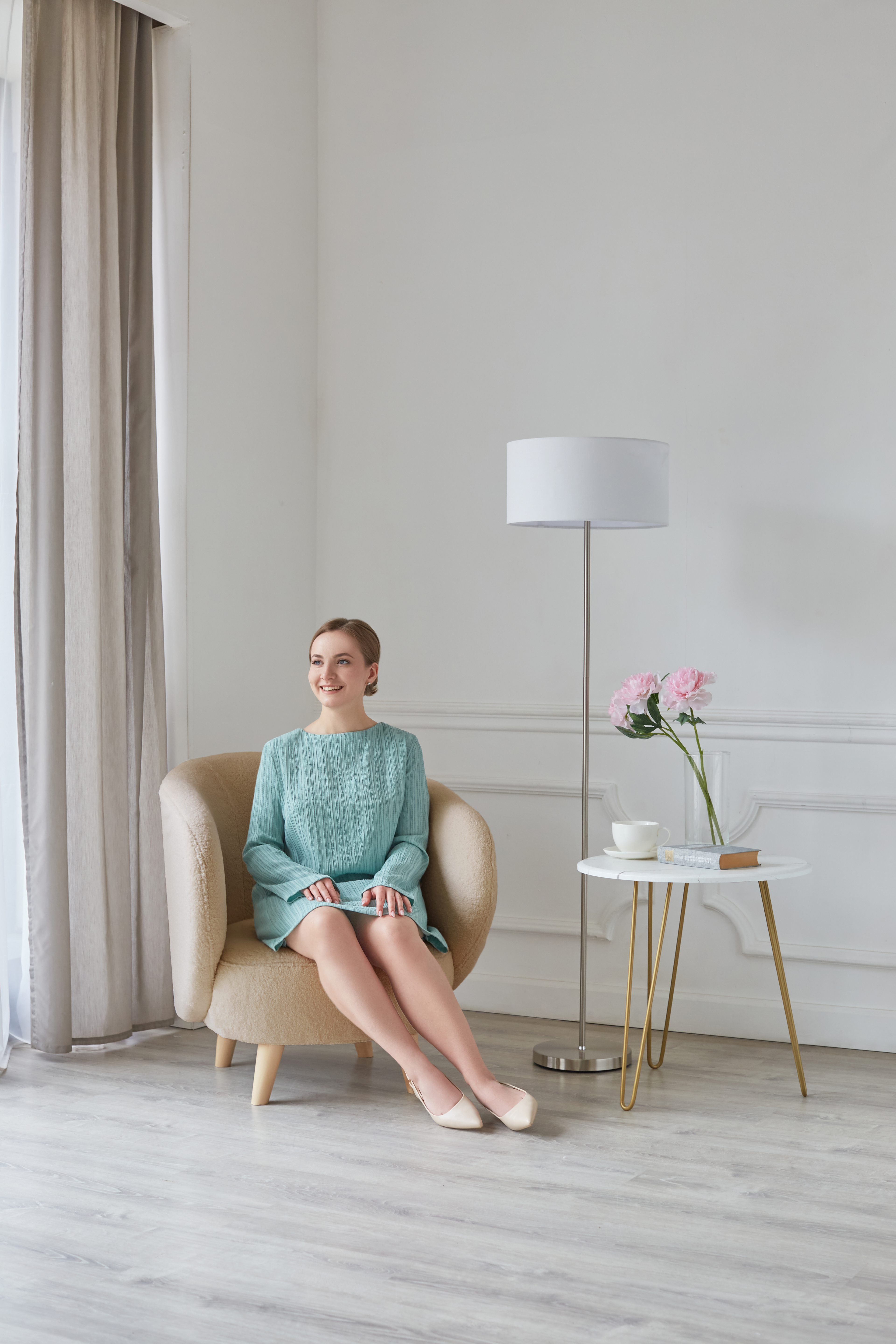 Изображение товара Кресло Диван не мебель Мод 71x79x75 см искусственный мех цвет бежевый