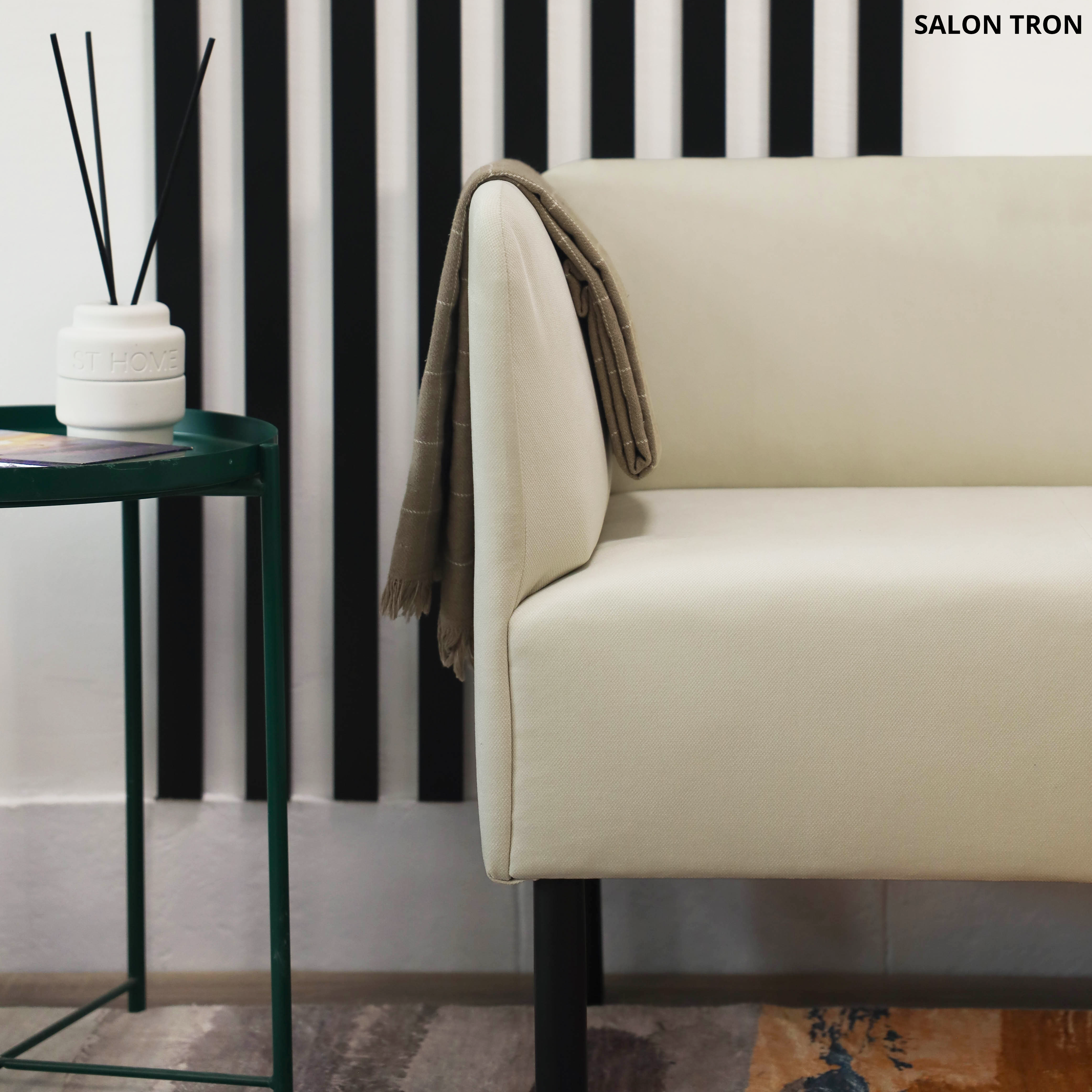 Изображение товара Диван прямой Монреаль SALON TRON 110x75x54 см велюр белый