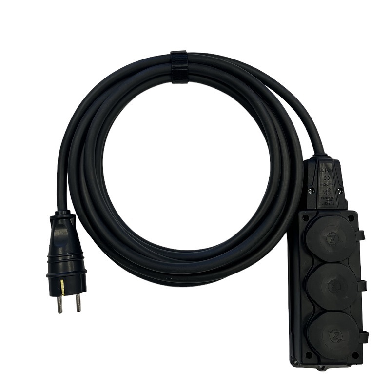 Изображение товара Удлинитель-шнур Itok i-connect-color-SU-PVS-310-3-54-3-black 3 розетки с заземлением 3x1 мм 3 м 2200 Вт цвет черный Изображение товара Удлинитель-шнур Itok i-connect-color-SU-PVS-310-3-54-3-black 3 розетки с заземлением 3x1 мм 3 м 2200 Вт цвет черный
