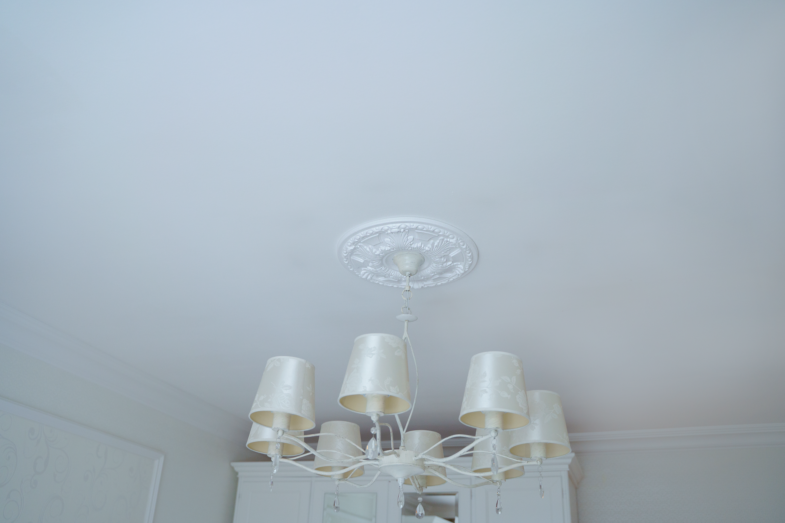 Декоративная потолочная розетка полистирол белая Decoflair D303-430 43 см - 5