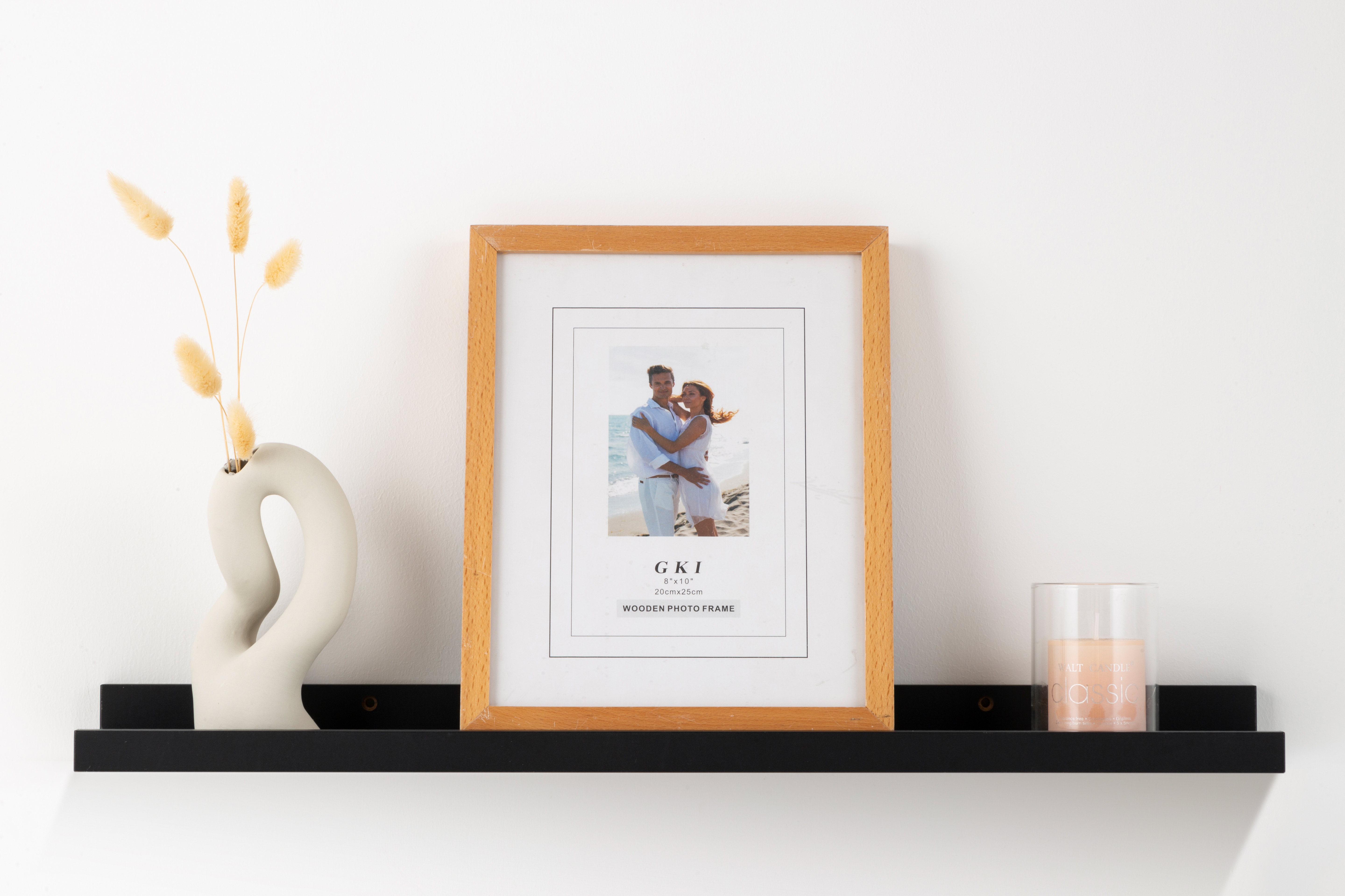 Изображение товара Настенная полка KONSENSA 60x10 см из МДФ черная скрытое крепление