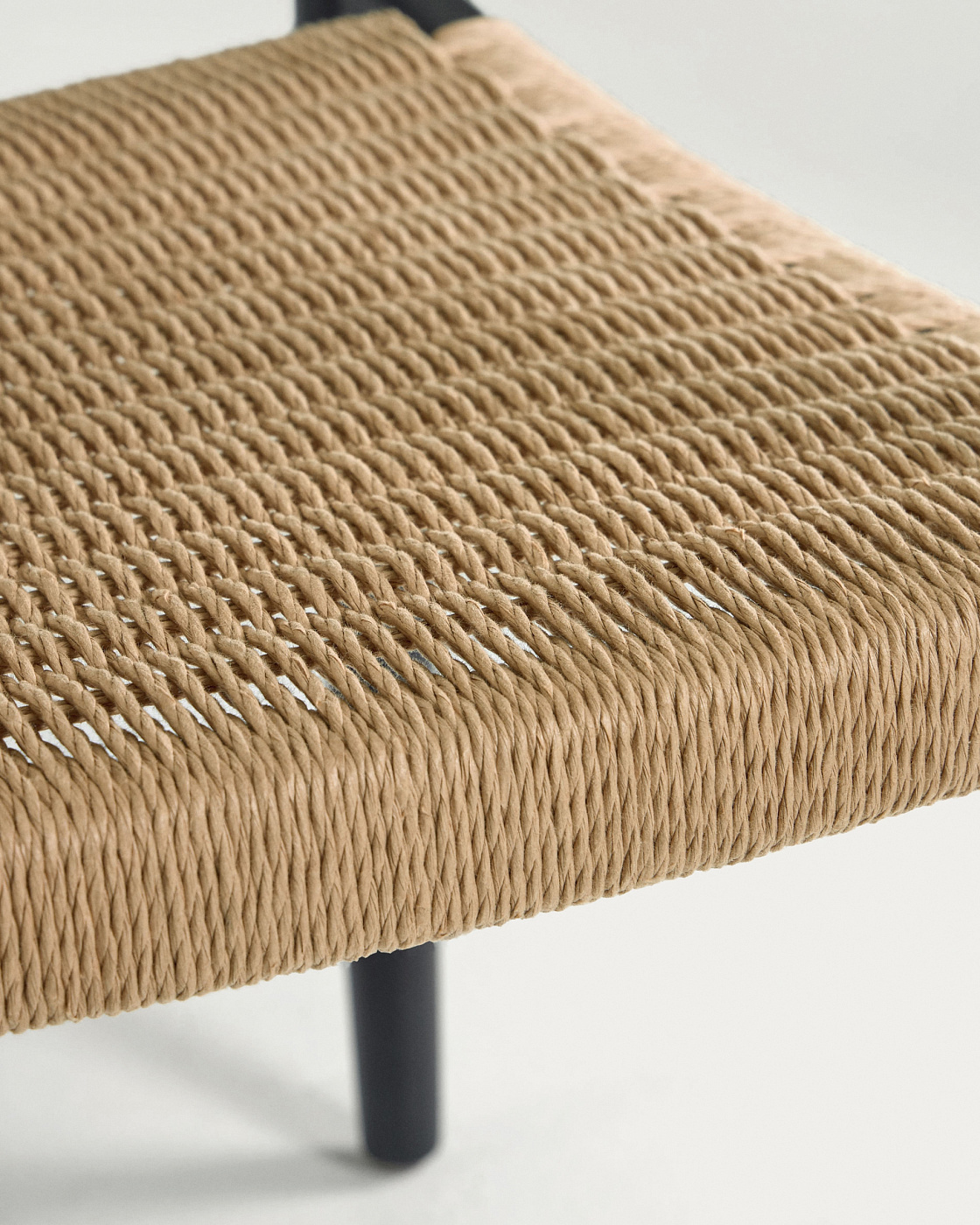 Изображение товара Стул Glynis из эвкалипта для уличного и домашнего интерьера