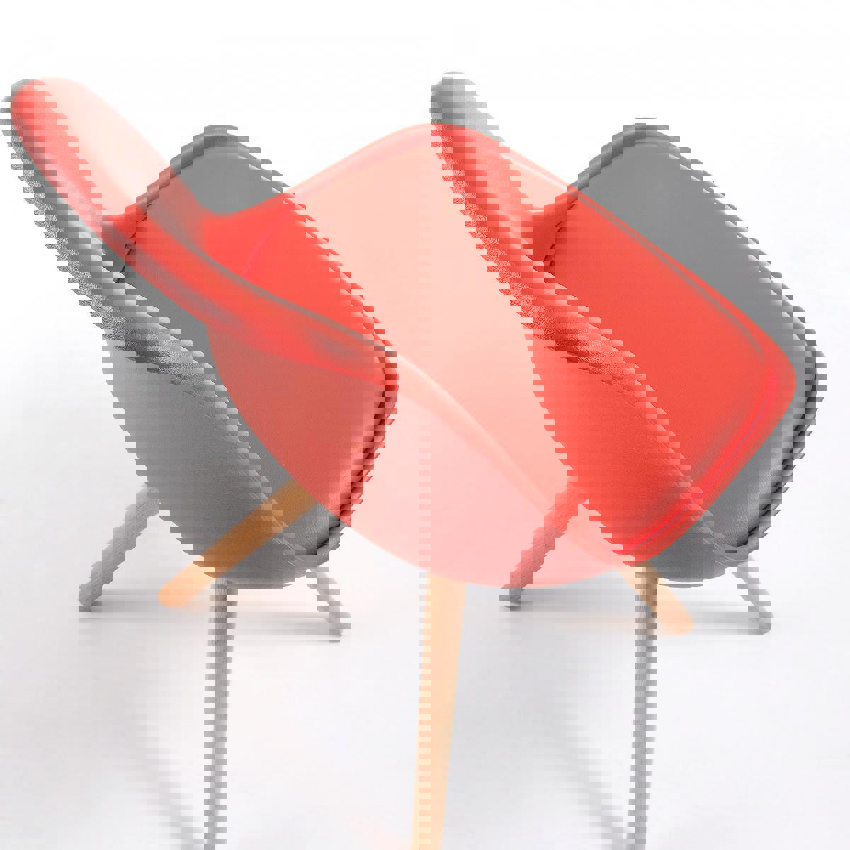 Изображение товара Обеденный стул La Forma Lars из эко-кожи 56x86x48 см в современном стиле