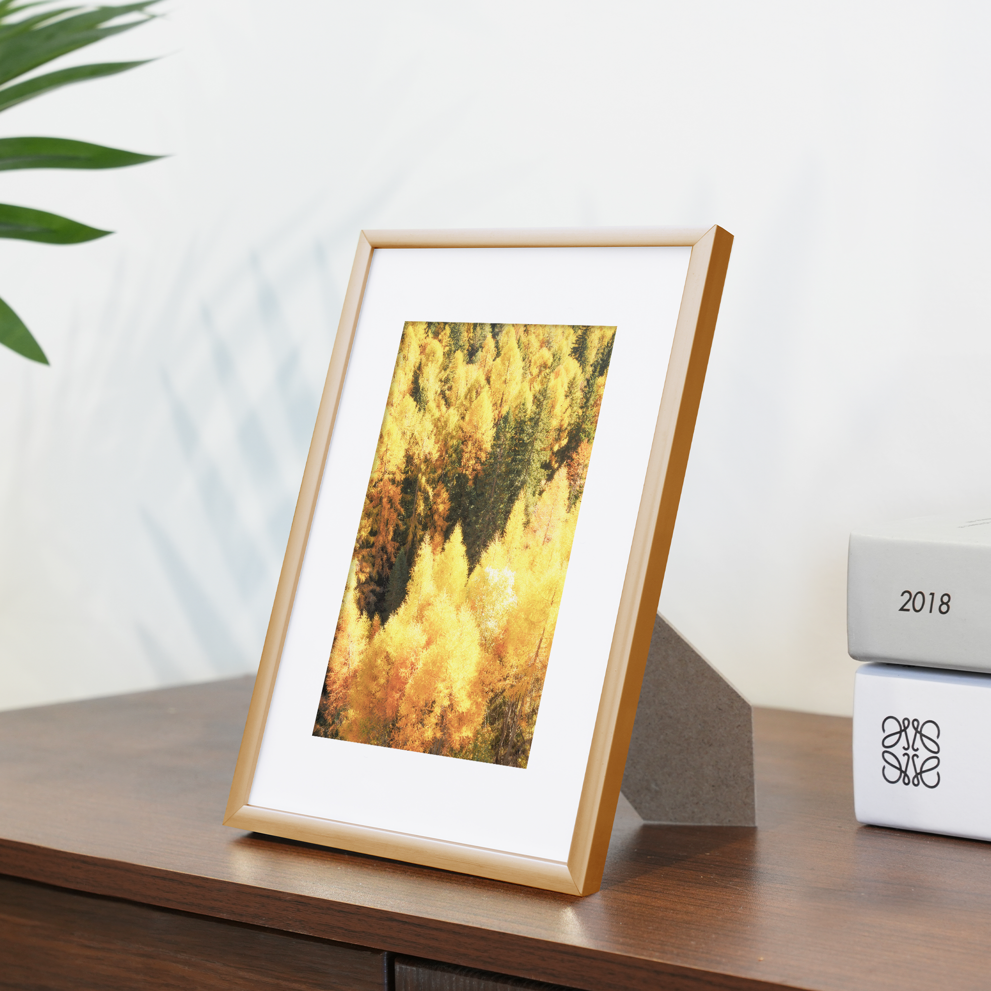 Рамка KREAFORTA Lila 15x20 см пластик цвет золото - 1