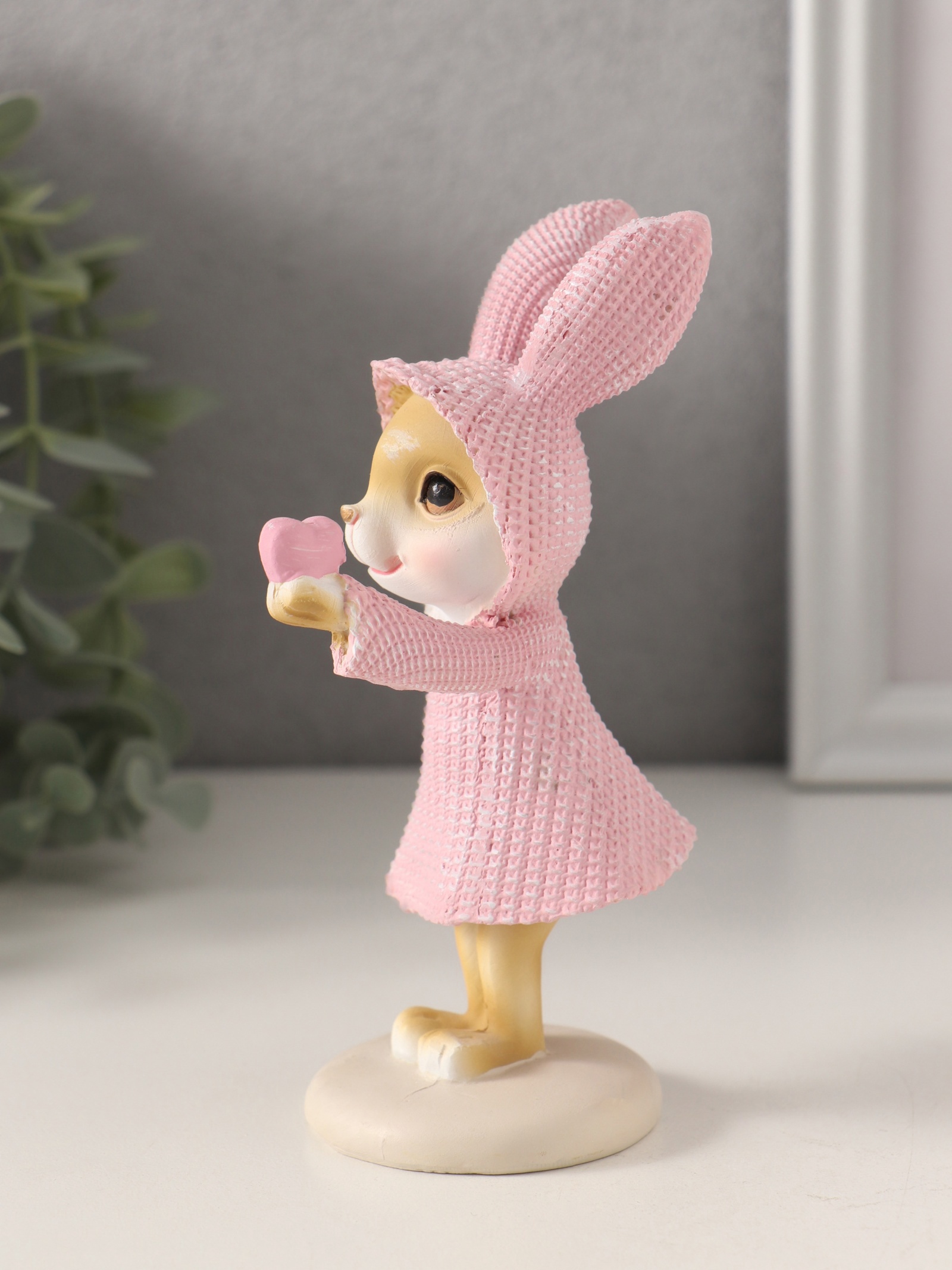 Изображение товара Сувенир полистоун Зайка в вязаном розовом платьице сердечко в лапке 75х55х135 см 10583225
