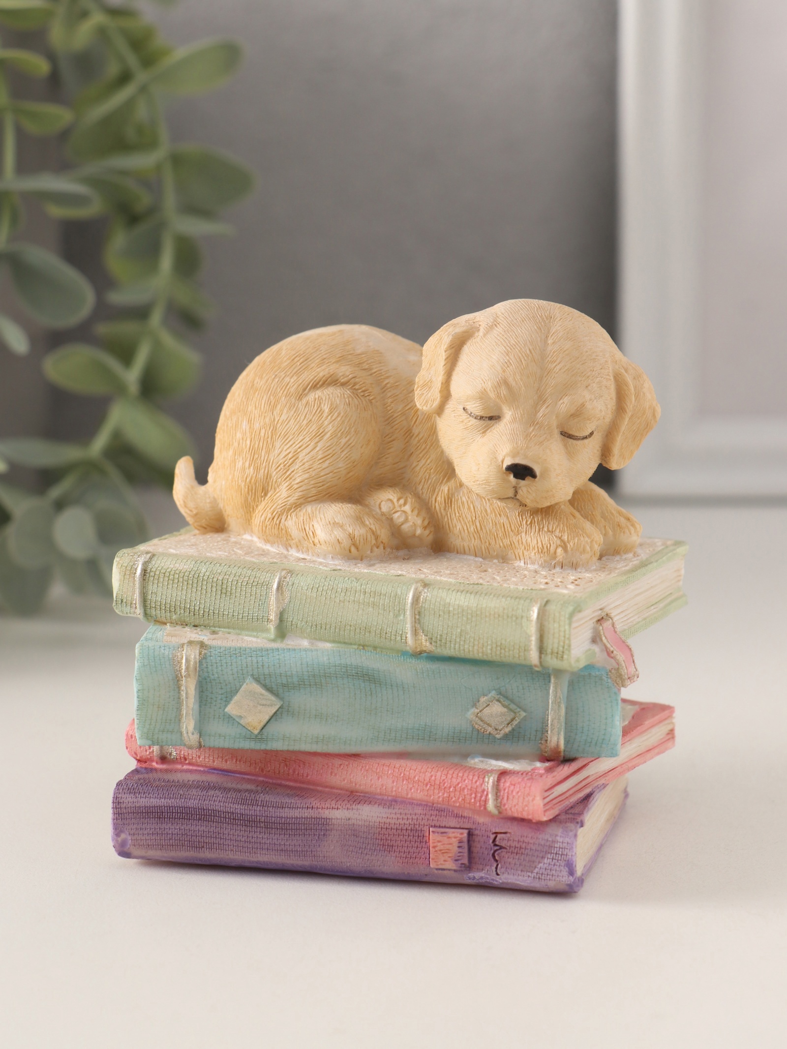 Изображение товара Сувенир полистоун Щенок спит на книгах 9х7х85 см 10583257