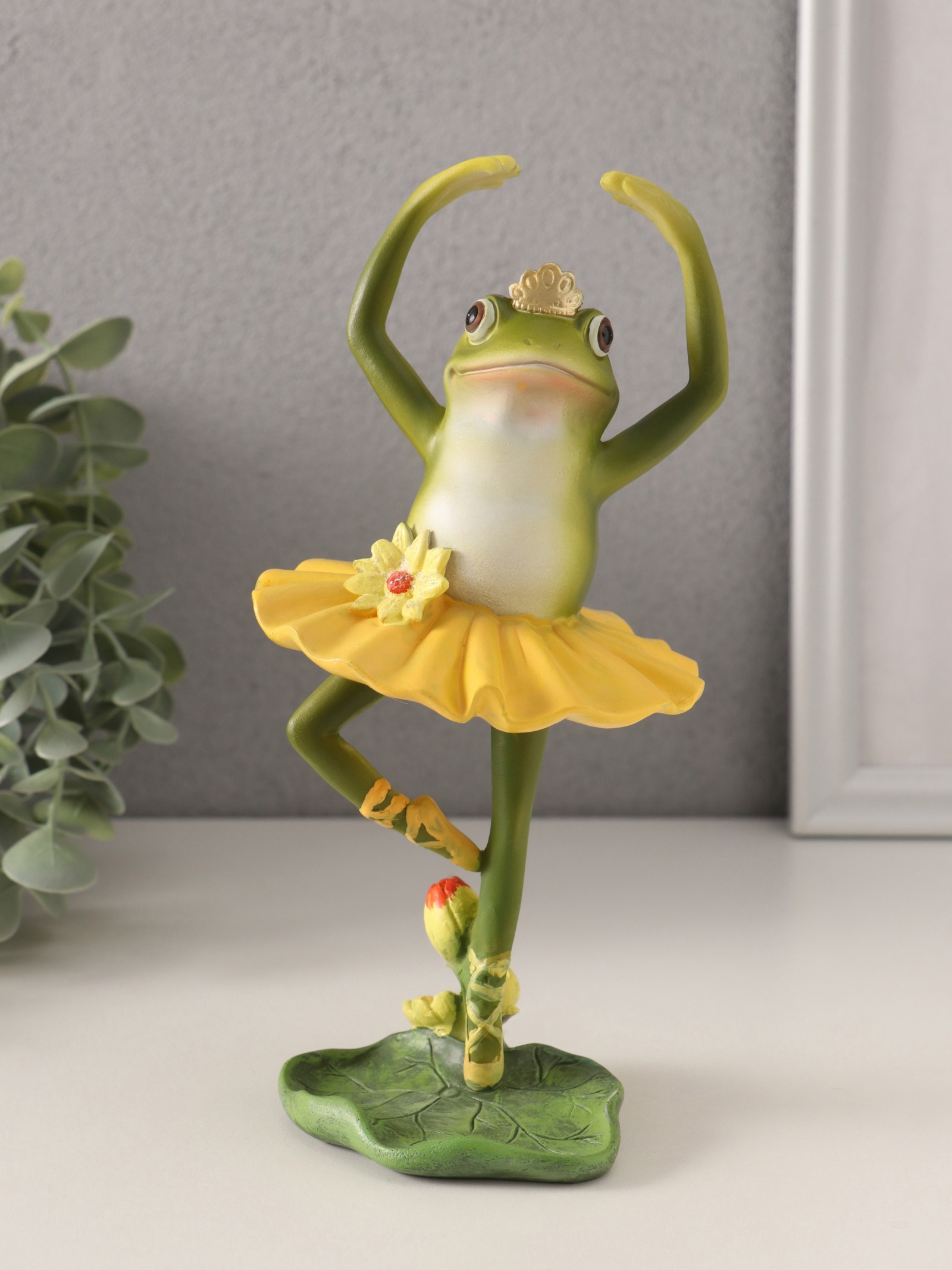 Изображение товара Сувенир полистоун Лягушка-царевна в пачке балерины 95х9х20 см 10583289