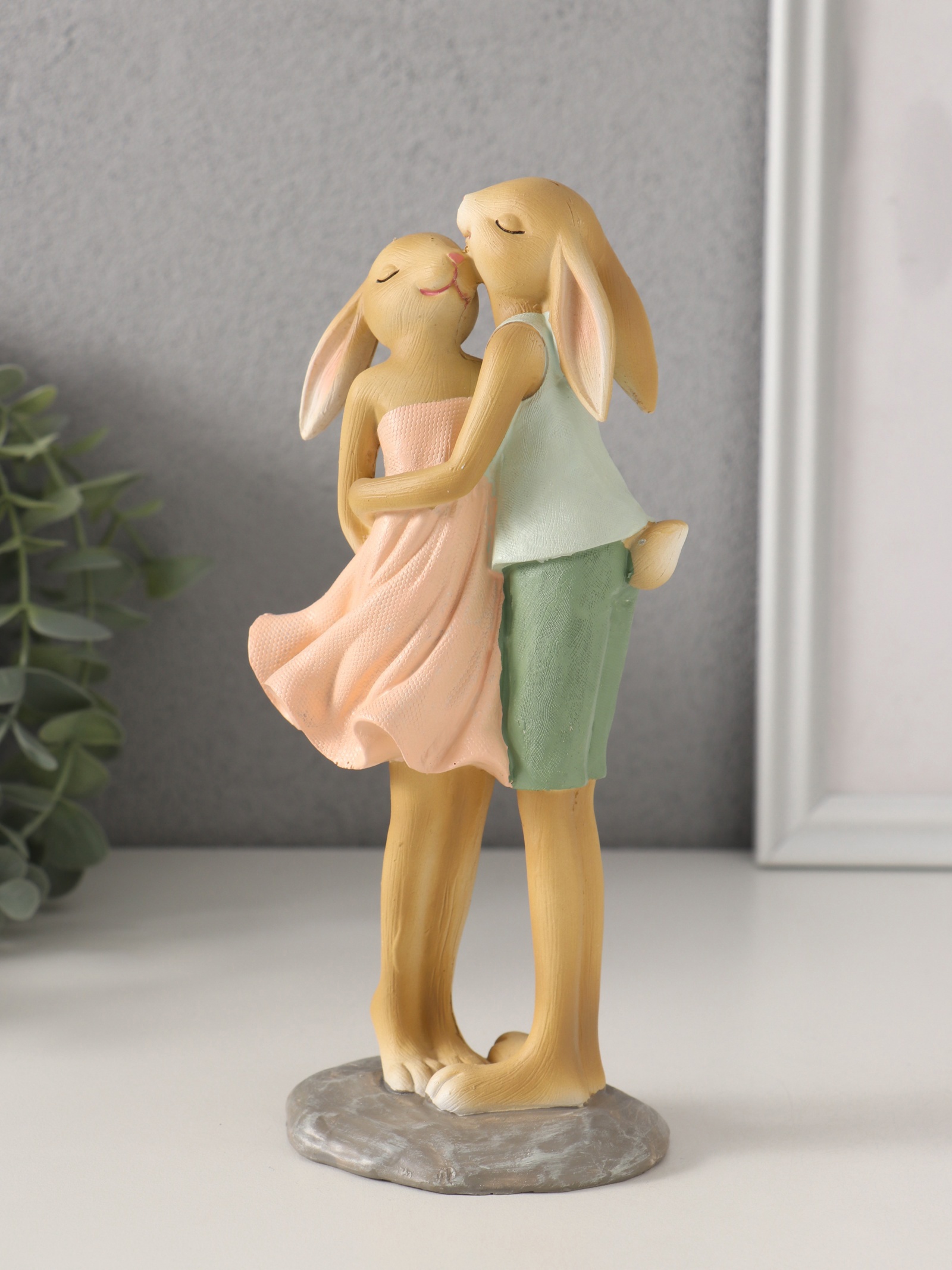 Изображение товара Сувенир полистоун Романтика. Кролики - нежный поцелуй 9х65х20 см 10583211