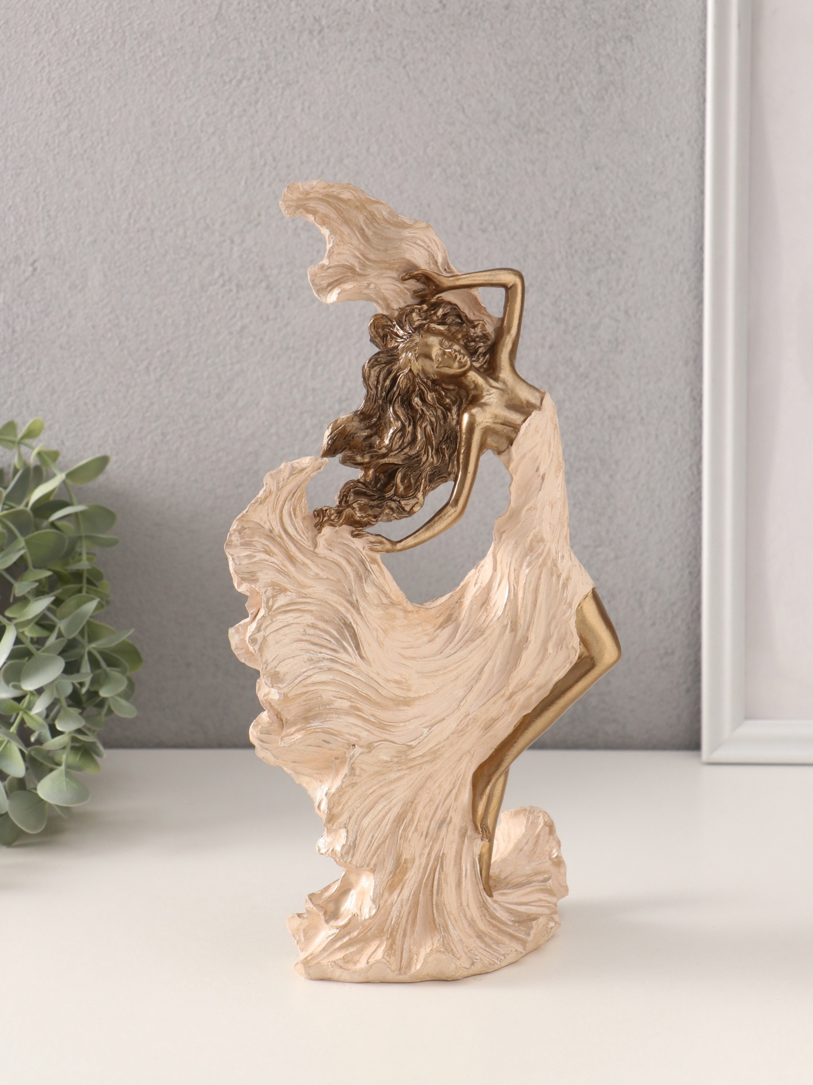 Изображение товара Сувенир полистоун Лёгкость. Девушка в летящем платье бежевый 16х95х31 см 10583134