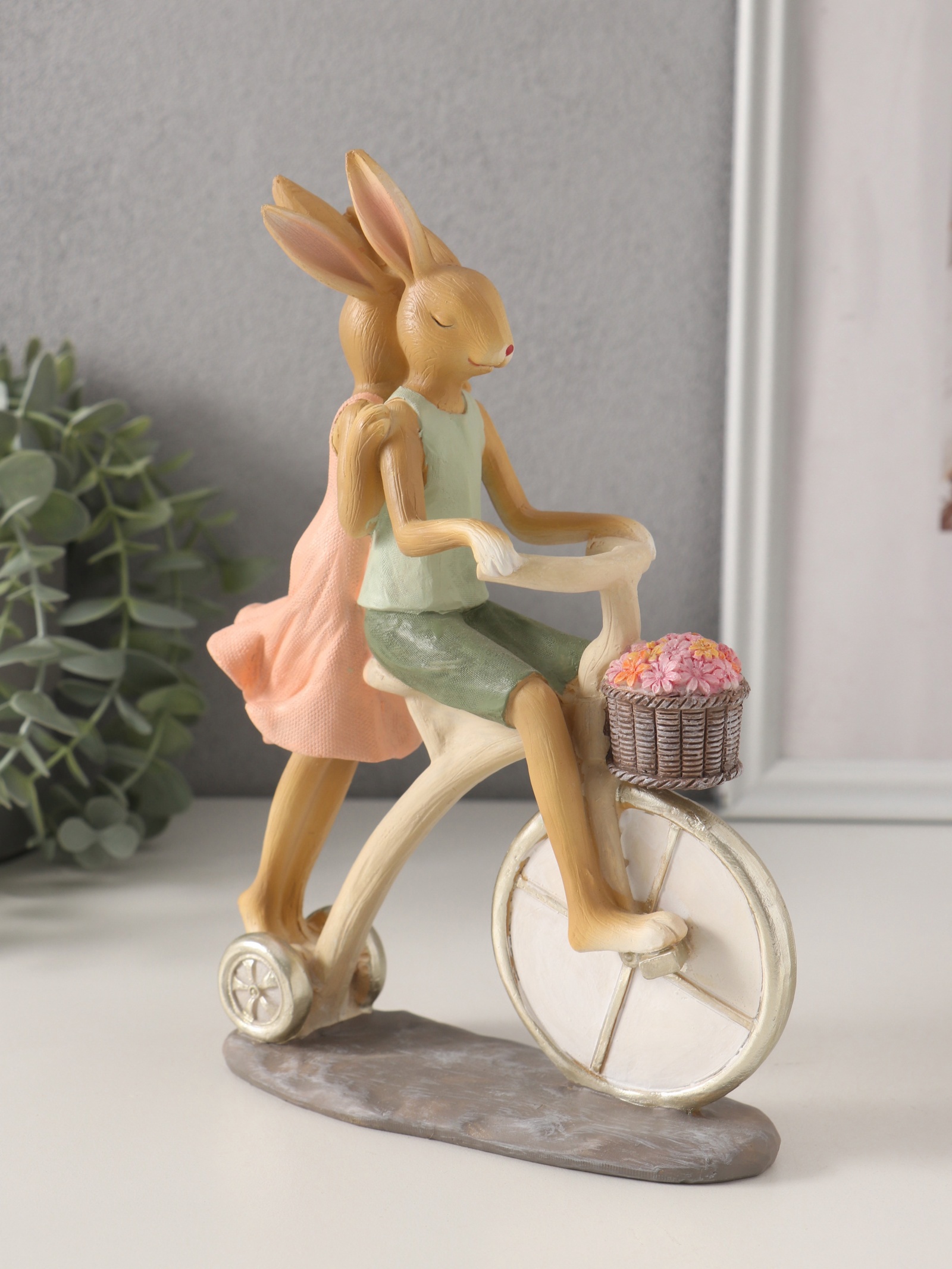 Изображение товара Сувенир полистоун Романтика. Кролики - катание на велосипеде 16х65х225 см 10583222