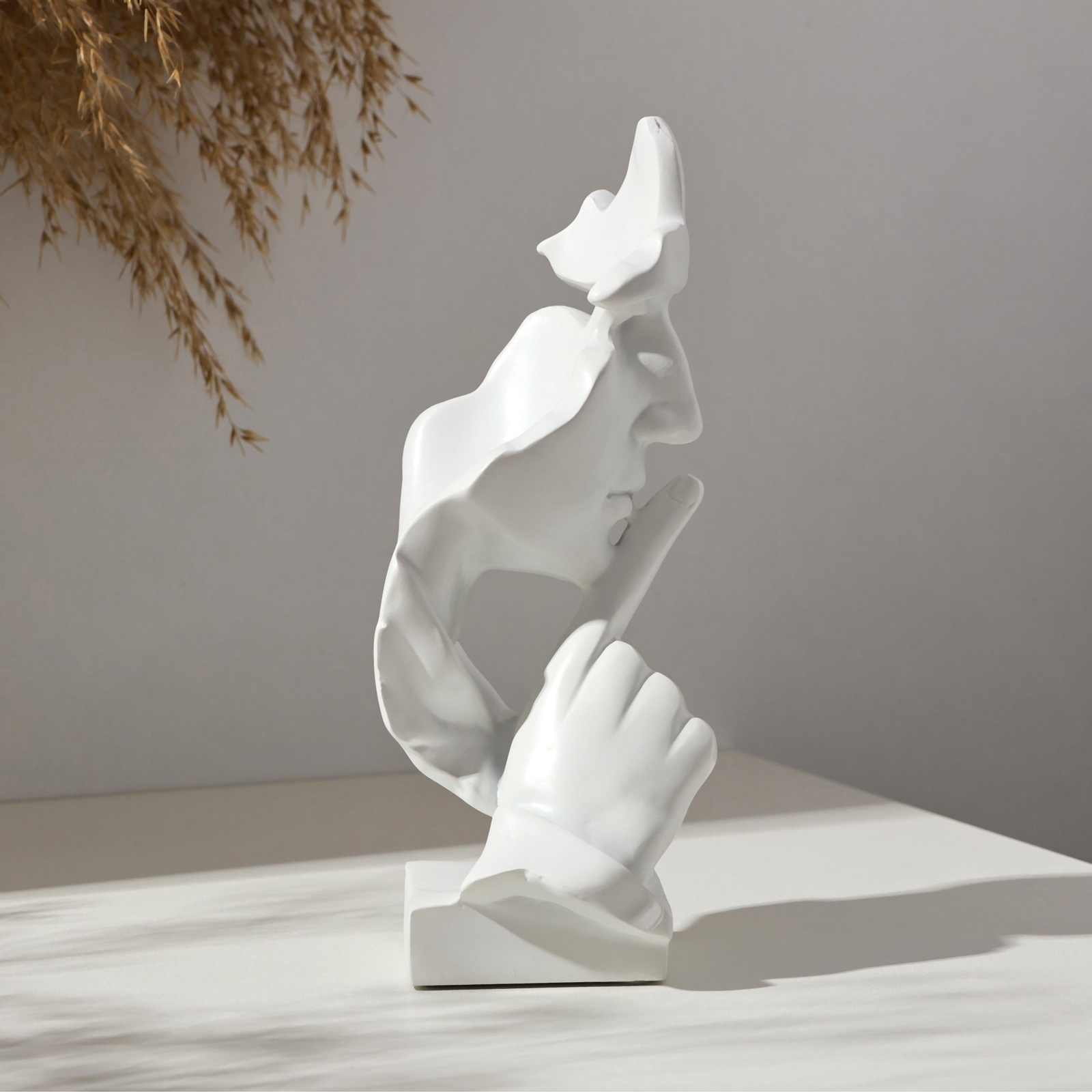 Изображение товара Декоративная фигура "Молчание" 20х7 см белая — TAKE IT EASY