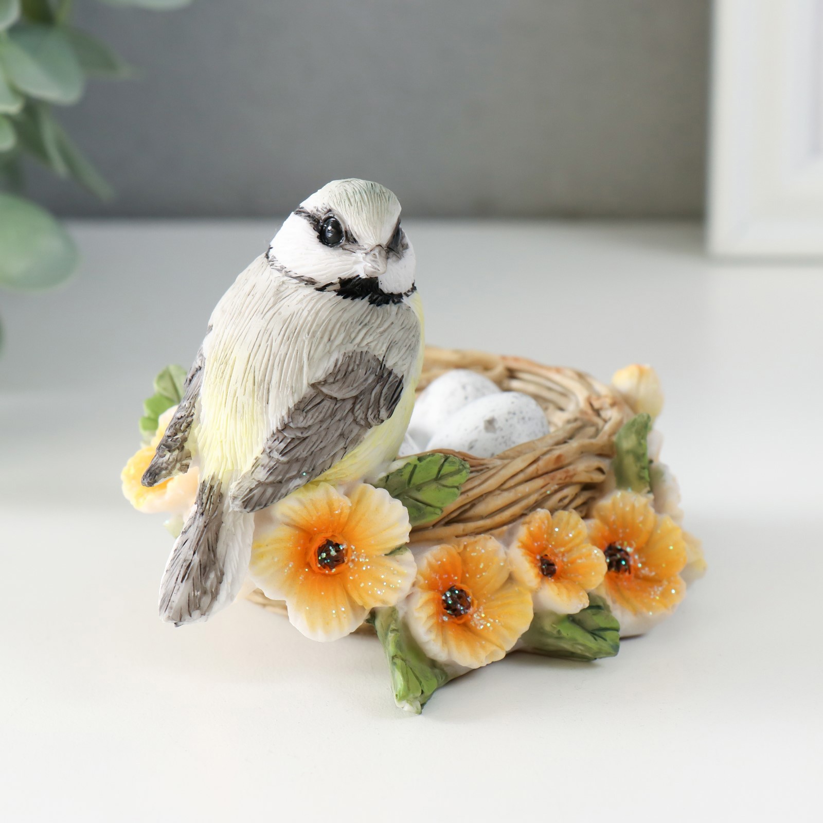 Изображение товара Сувенир полистоун Синичка в гнезде с цветами 11х8х7 см 9838014