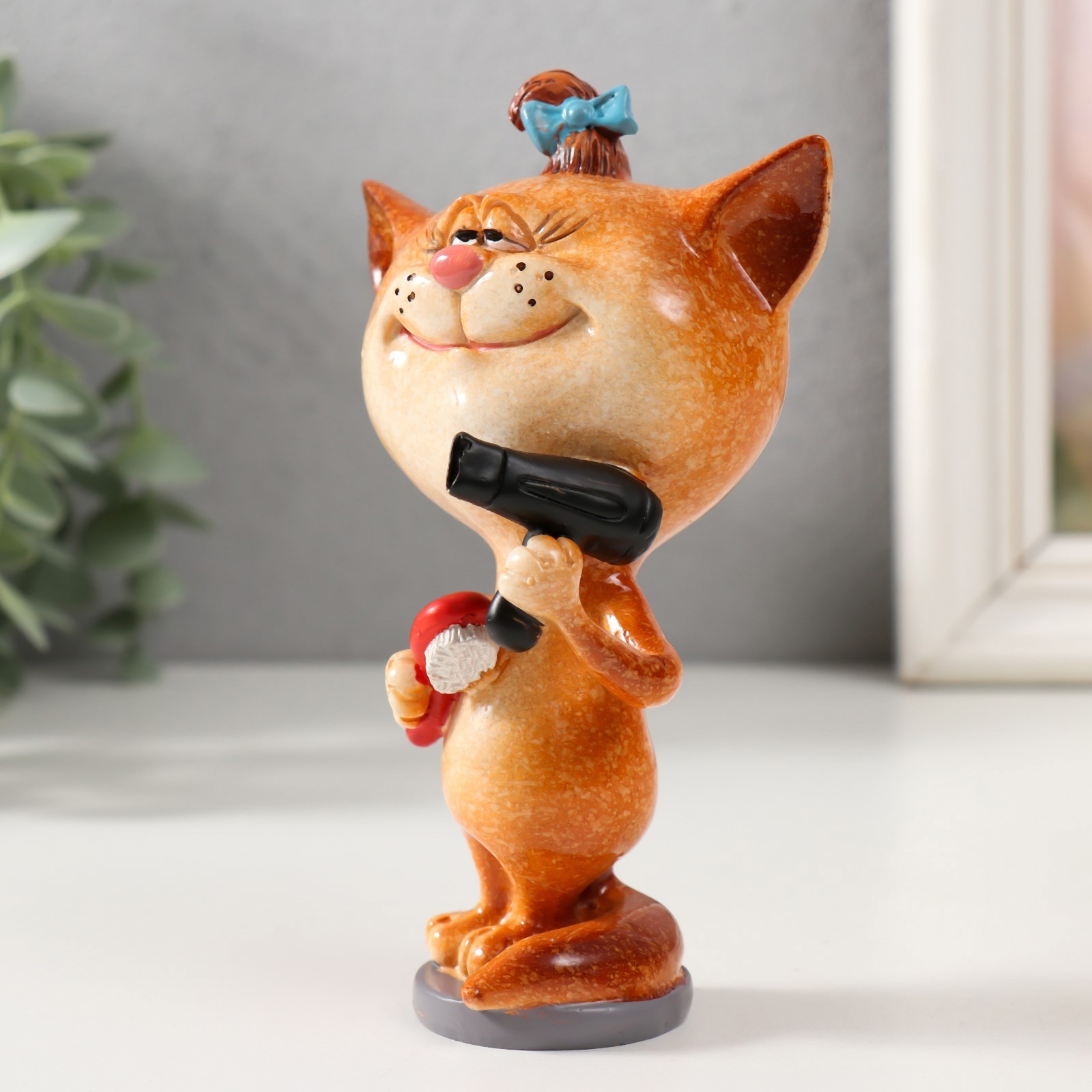 Изображение товара Сувенир полистоун лак Кошечка парикмахер 8х72х135 см 9700565