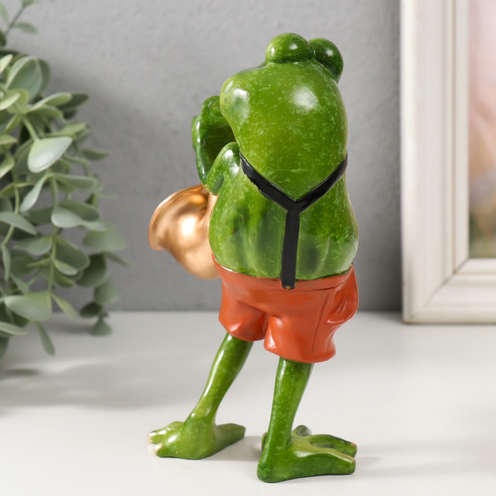 Изображение товара Сувенир полистоун лак Лягушонок с саксофоном 165х105х6 см 9700607