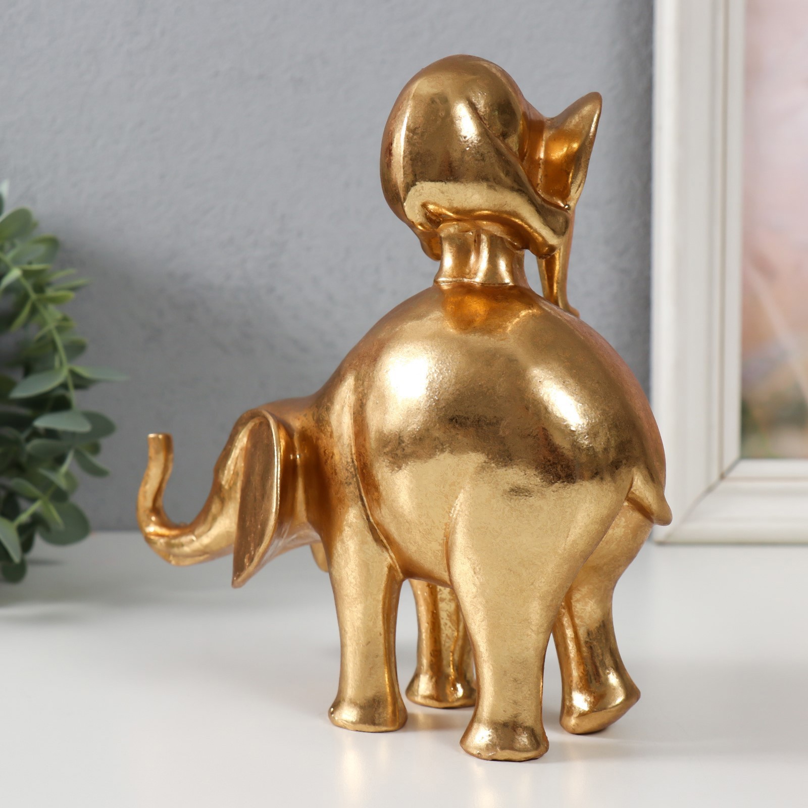 Изображение товара Сувенир полистоун Слон со слонёнком на спине - пирамидка золото 19х88х188 см 9710374 Изображение товара Сувенир полистоун Слон со слонёнком на спине - пирамидка золото 19х88х188 см 9710374