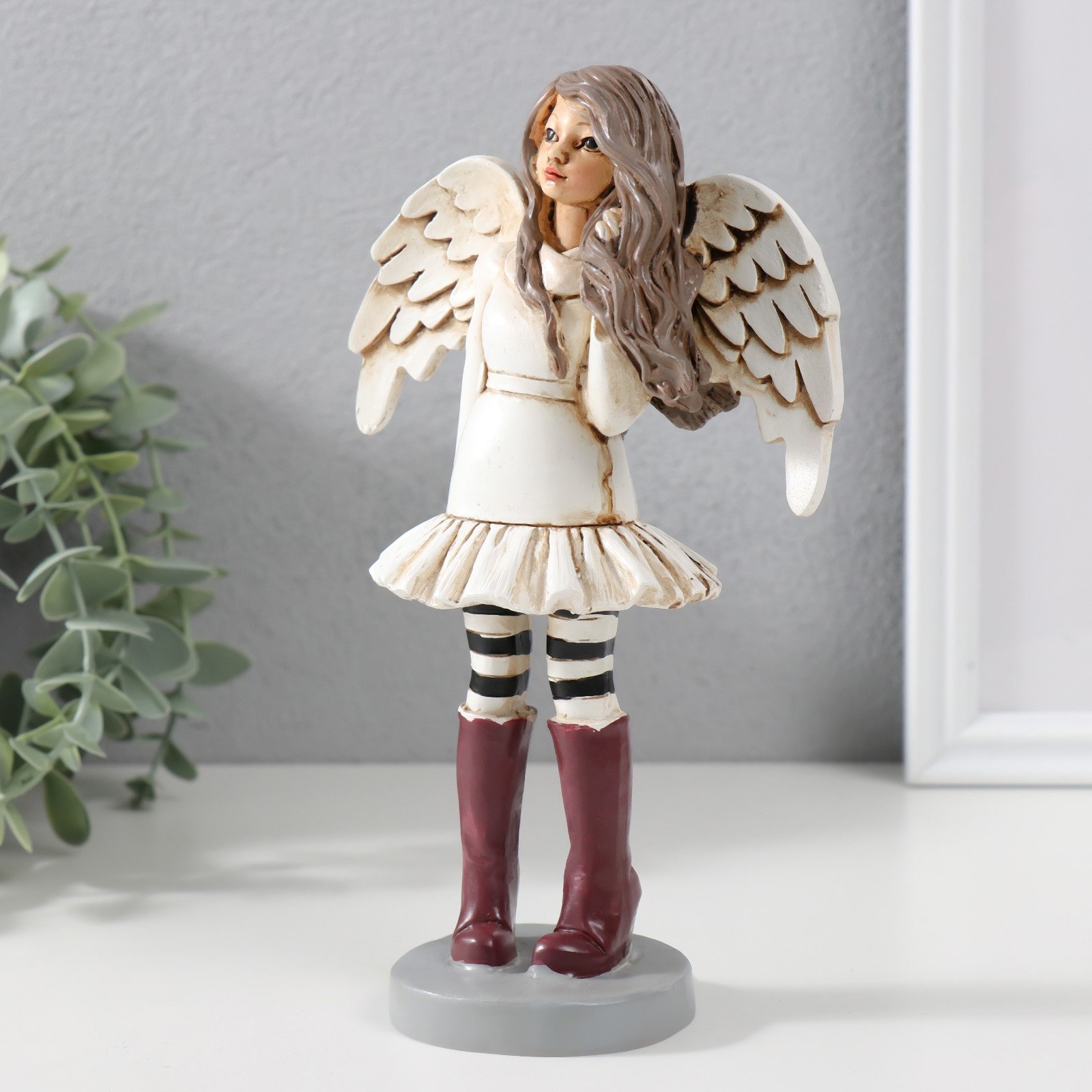 Изображение товара Сувенир полистоун Девочка-ангел в платье с полосатыми гетрами и в сапогах 12х65х195 см 970350