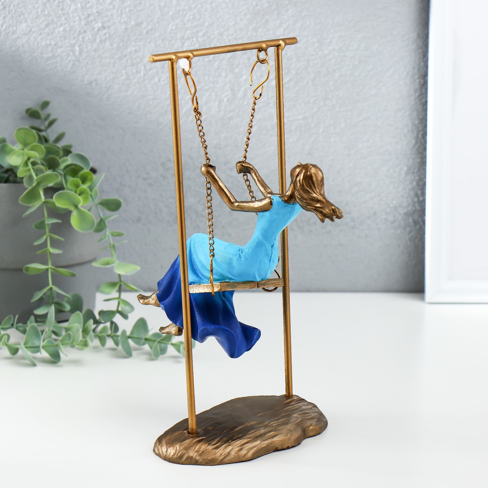Изображение товара Сувенир полистоун: Девушка на качелях бронза 16x11x26 см