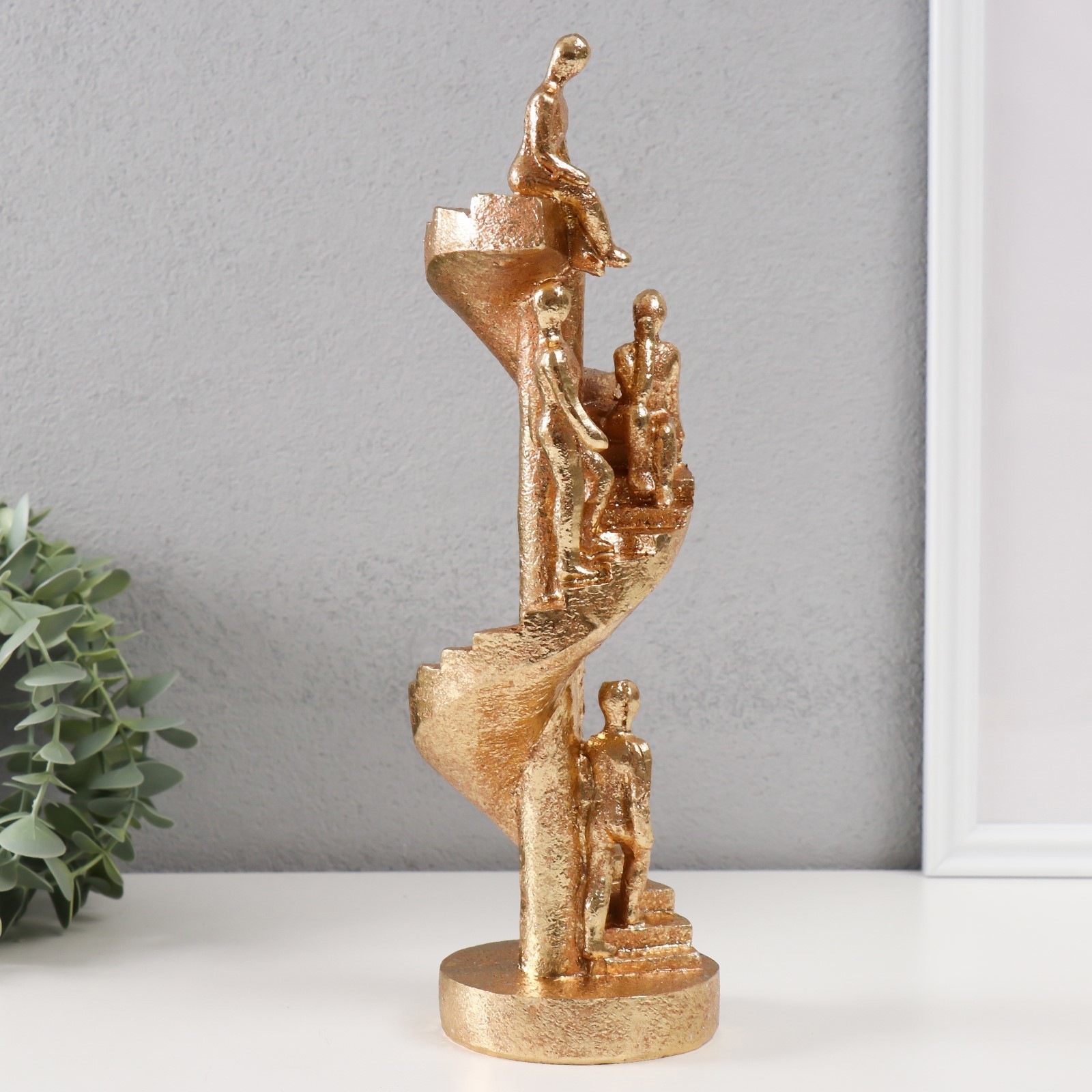 Изображение товара Карьерная лестница — декоративная фигура из полистоуна