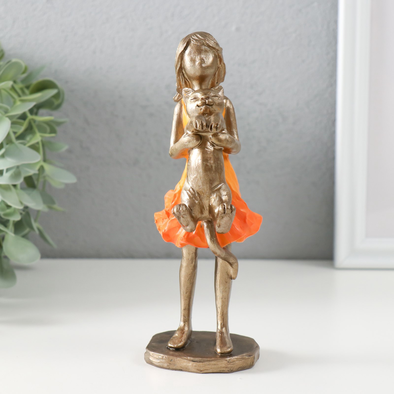 Изображение товара Сувенир "Малышка в оранжевом платье" бронза 7,5×6×16 см
