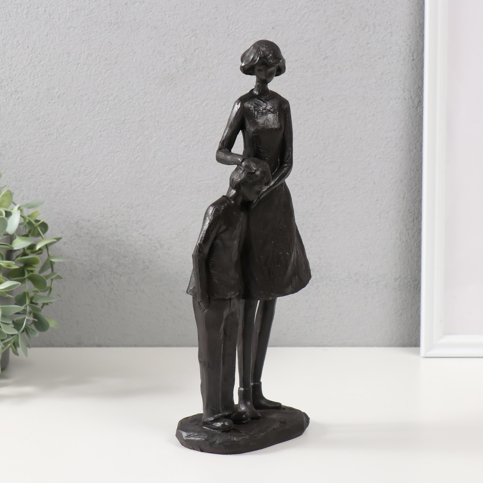 Изображение товара Сувенир полистоун Мама и сын чёрный 31х13х8 см 9848281