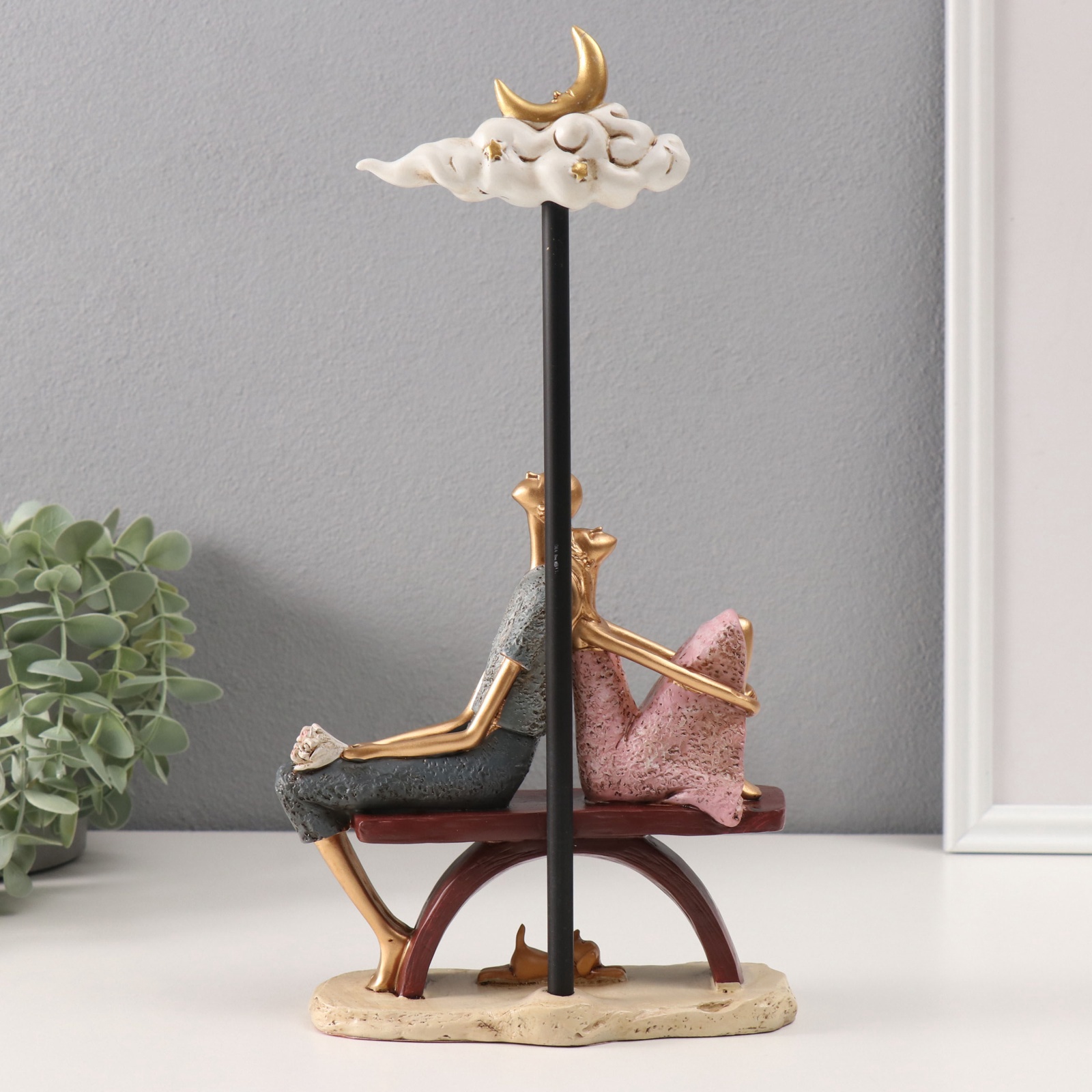 Изображение товара Сувенир полистоун Пара с собачкой под тучей с месяцем розово-голубой 7х16х31 см 10686545