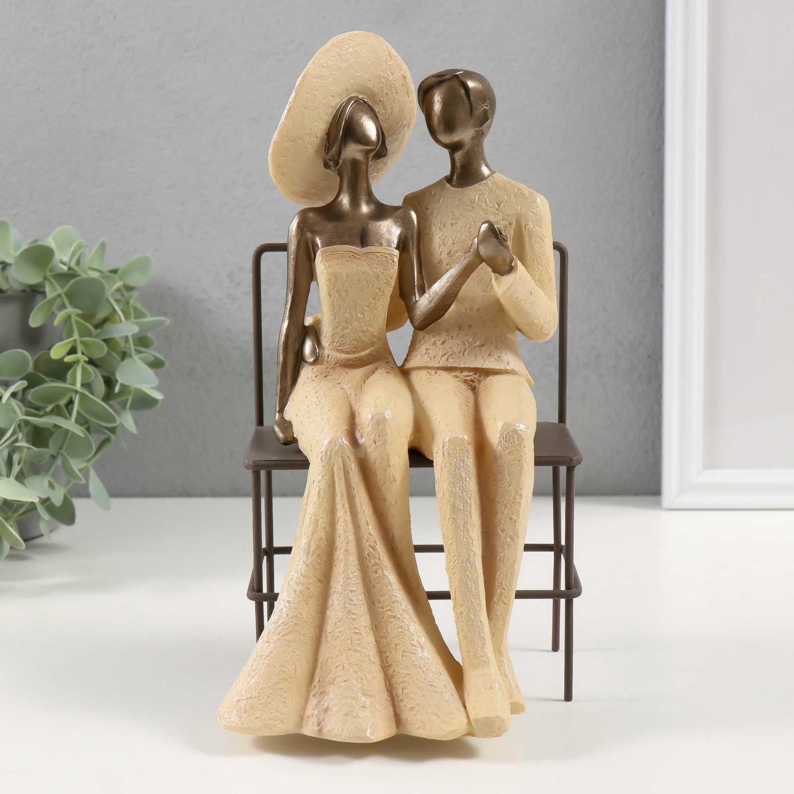 Изображение товара Сувенир полистоун Стильная пара на скамейке 13х125х245 см 10324657