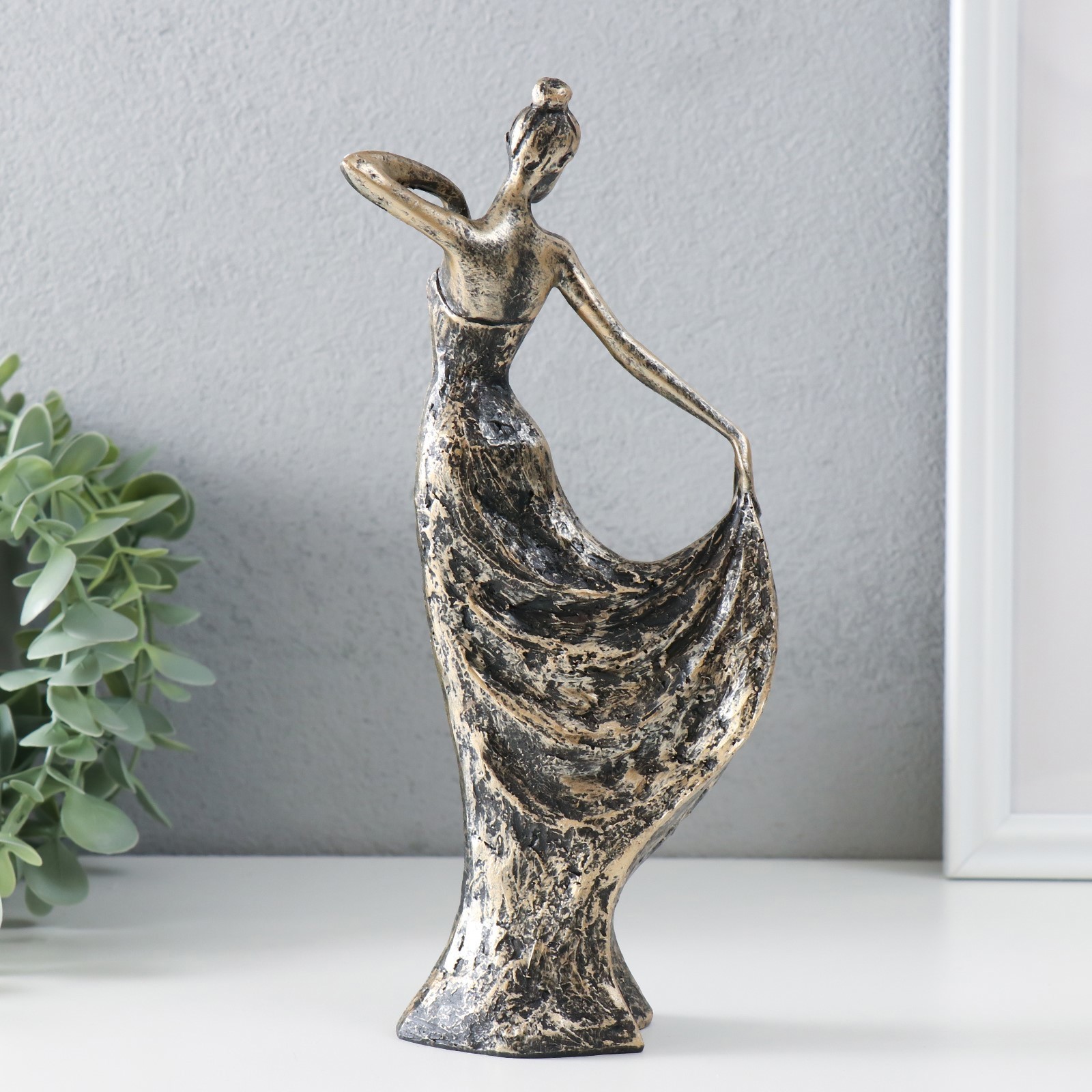 Изображение товара Сувенир полистоун Танец девушки под бронзу 12х6х23 см 9759375