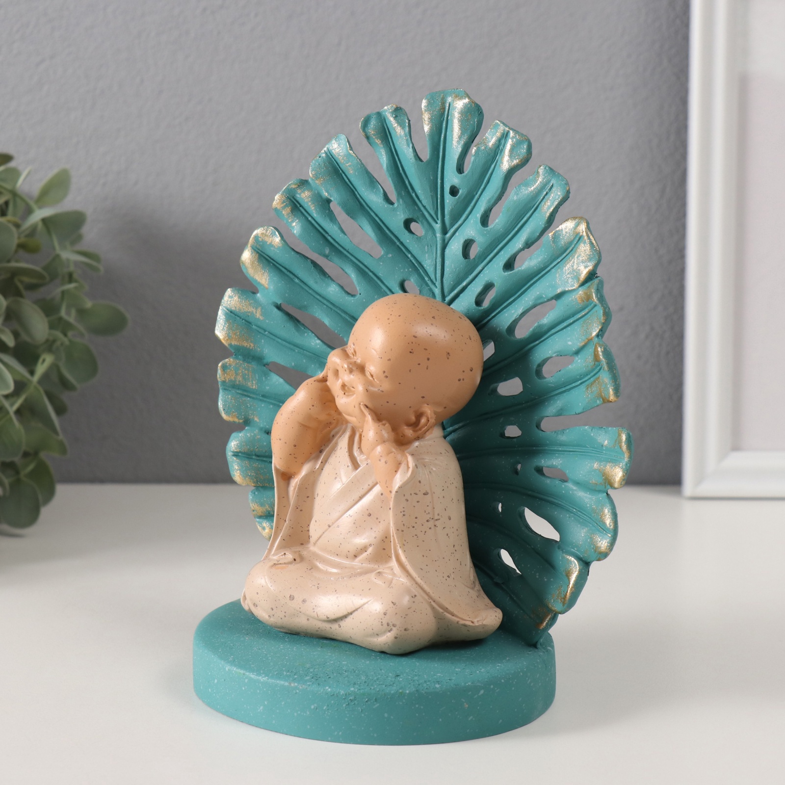 Изображение товара Сувенир полистоун Хотейчик ямочки на щёчках. Пальмовый лист синий и беж 145х9х175 см 10323434