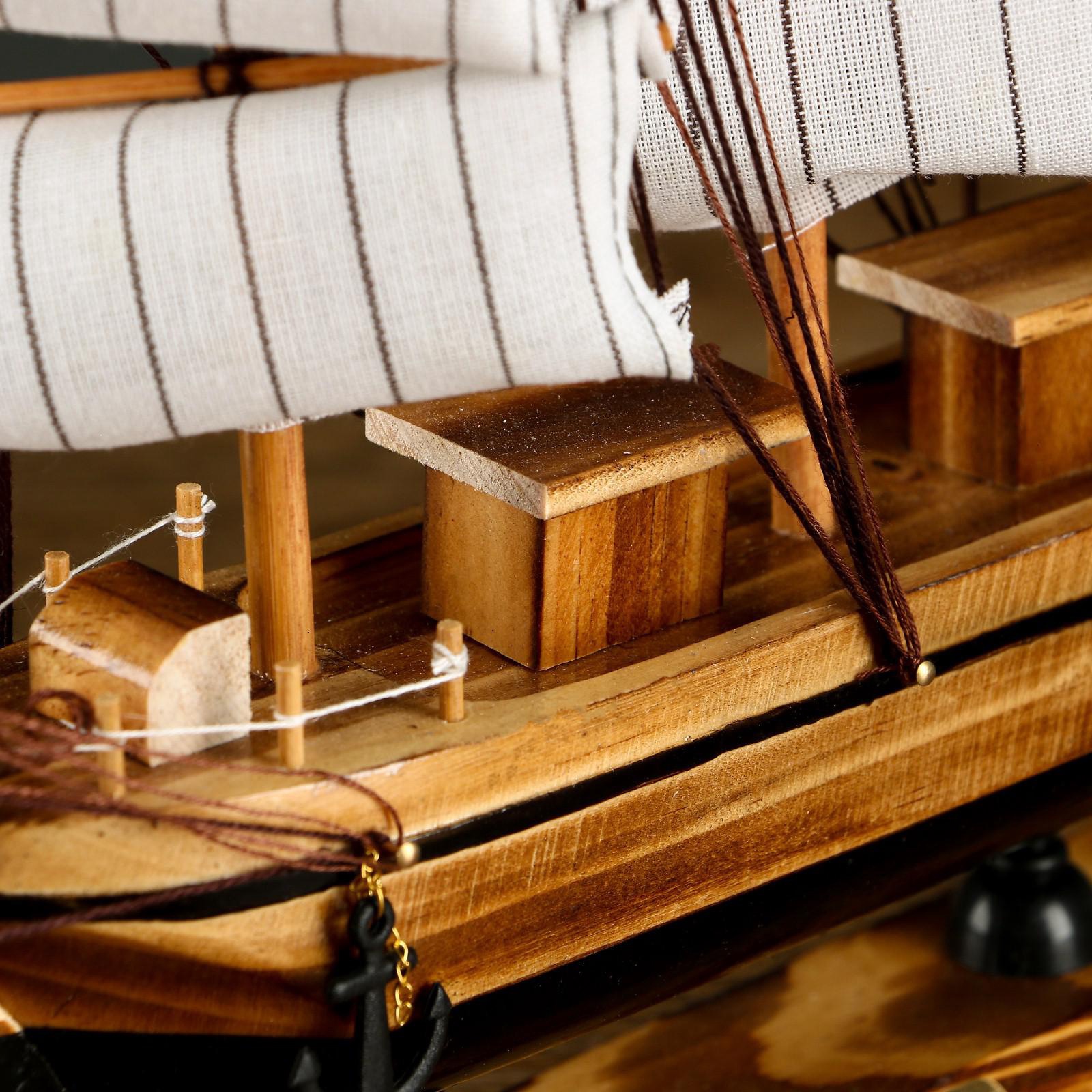 Изображение товара Корабль Кариста трехмачтовый с белыми парусами 40*55*33см 5019203