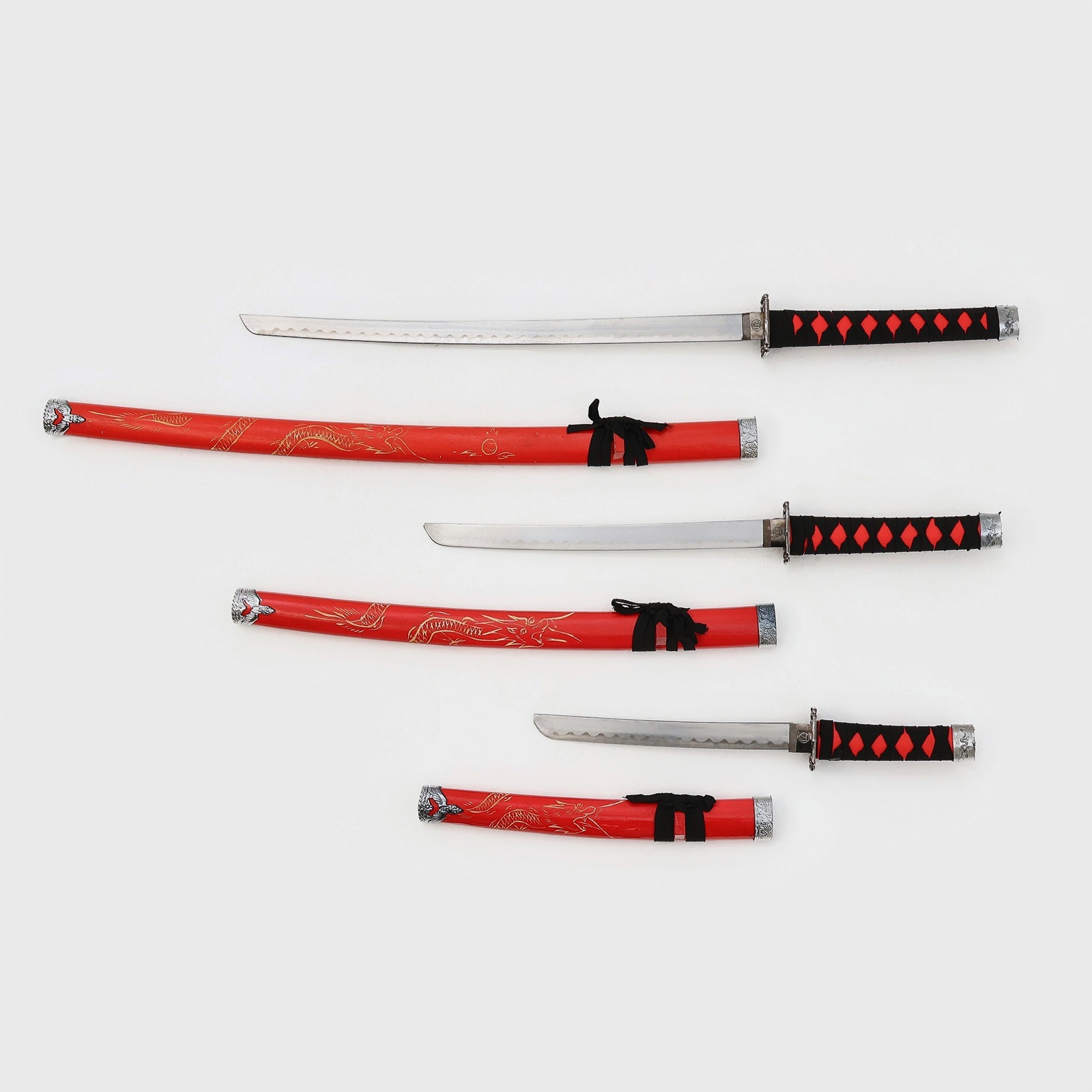 Изображение товара Сув. изделие катаны 3в1 на подставке ножны дерево дракон красные 54/81/100 см 543302