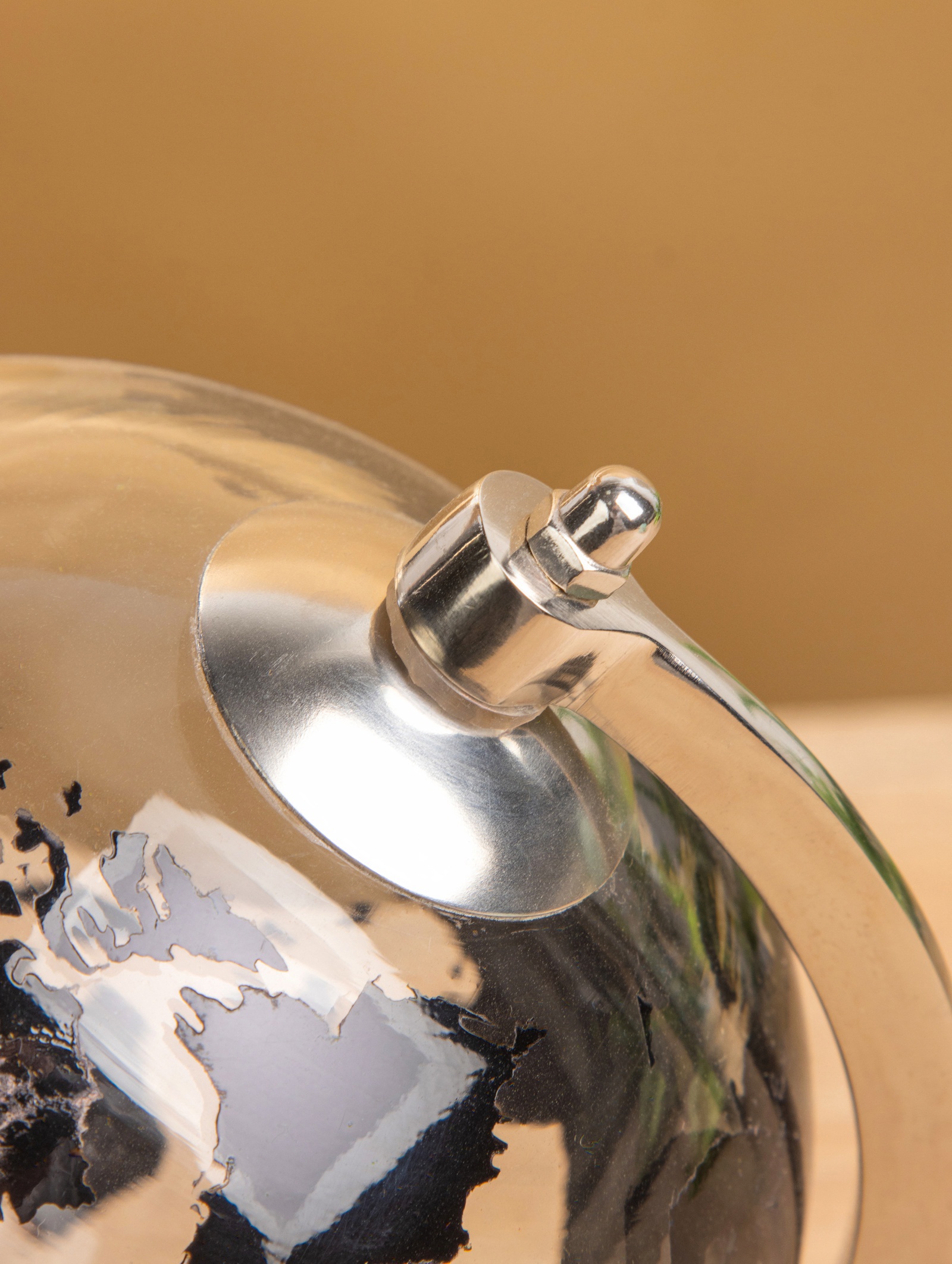 Изображение товара Глобус сувенирный «Сумерки» — стекло и дерево, 12,5x15x20 см Изображение товара Глобус сувенирный «Сумерки» — стекло и дерево, 12,5x15x20 см