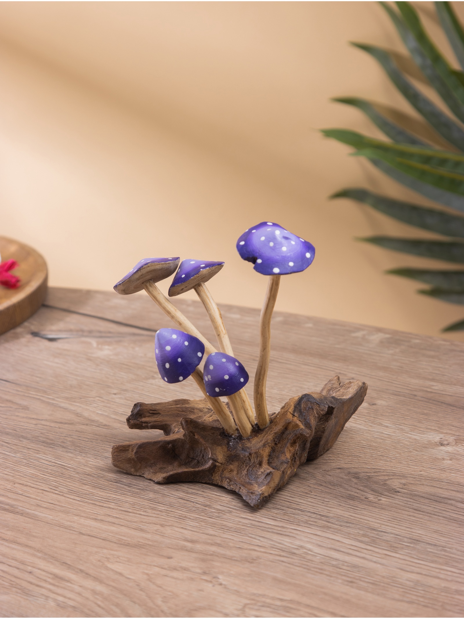 Изображение товара Сувенир Грибочки дерево 15х10х16 см цв. сиреневый 10485809