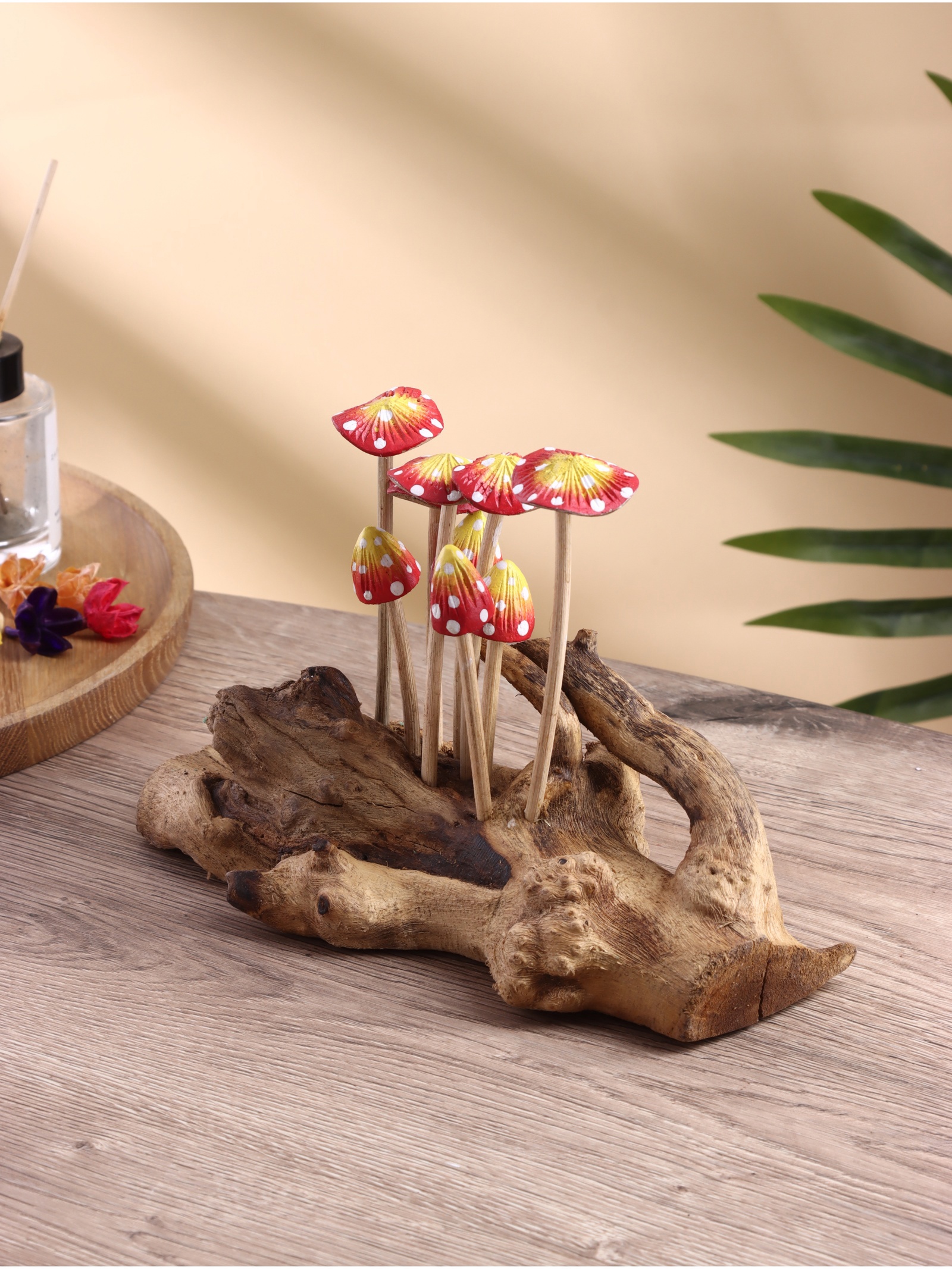 Изображение товара Сувенир Грибочки из дерева 25x10x15 см, красно-желтый