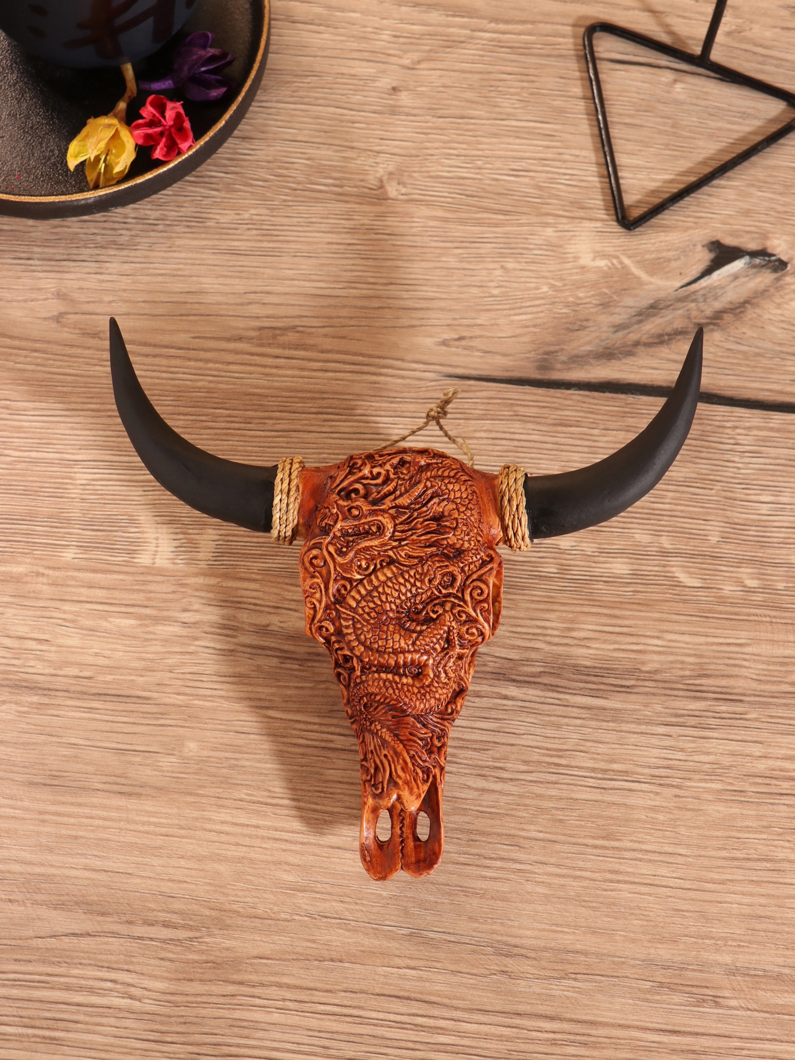 Изображение товара Сувенир Череп буйвола на стойке 18х10х21 см 10465031