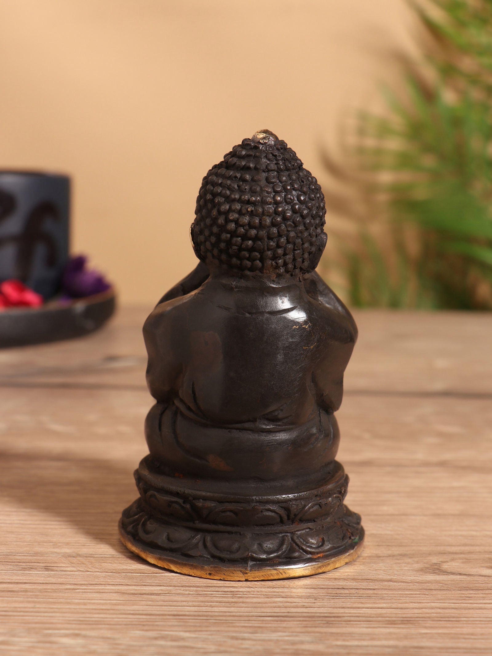 Изображение товара Будда из бронзы 6x6x11 см — декоративная фигура