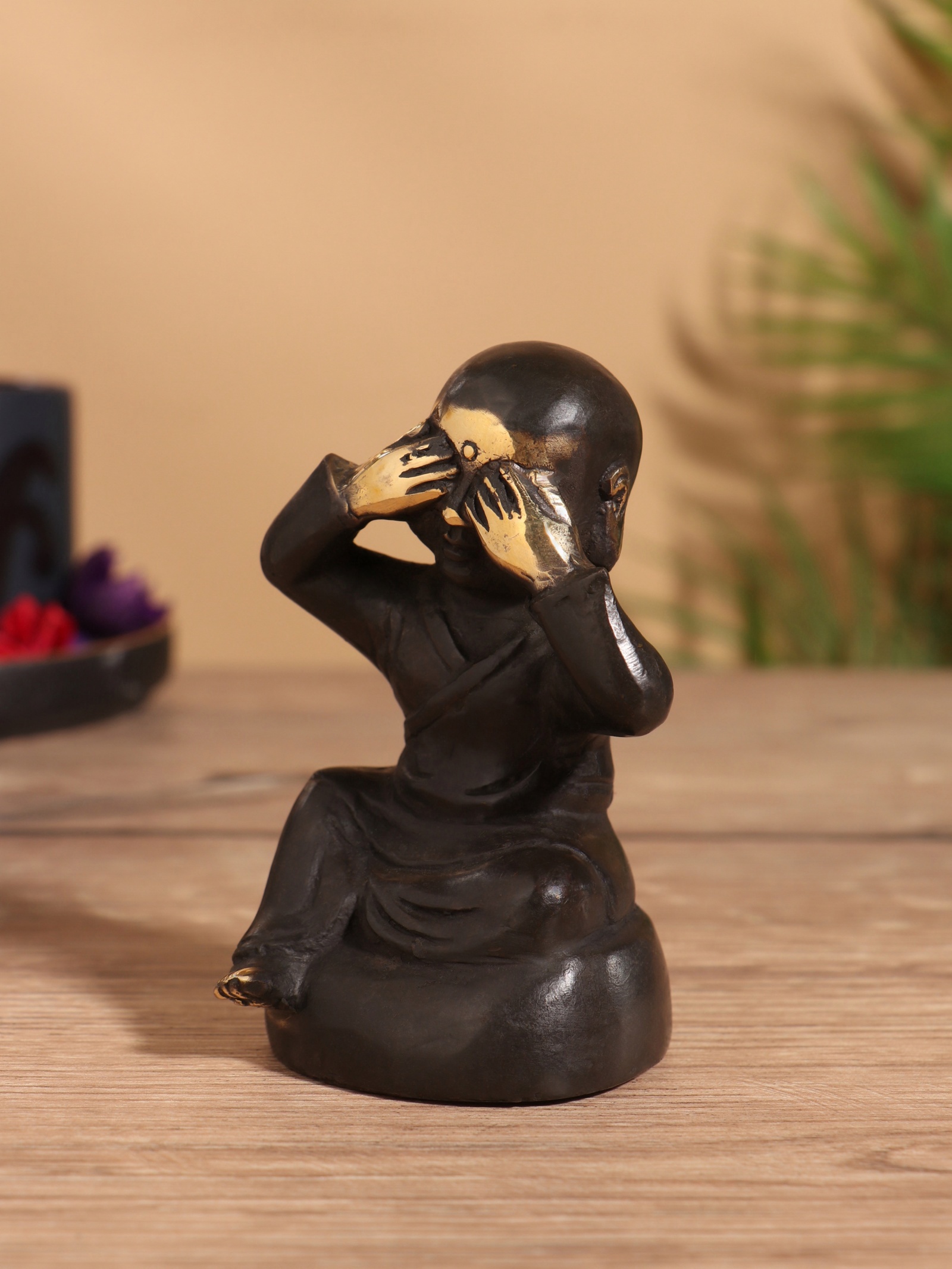 Изображение товара Сувенир бронза Монах 6х6х9 см 10176501