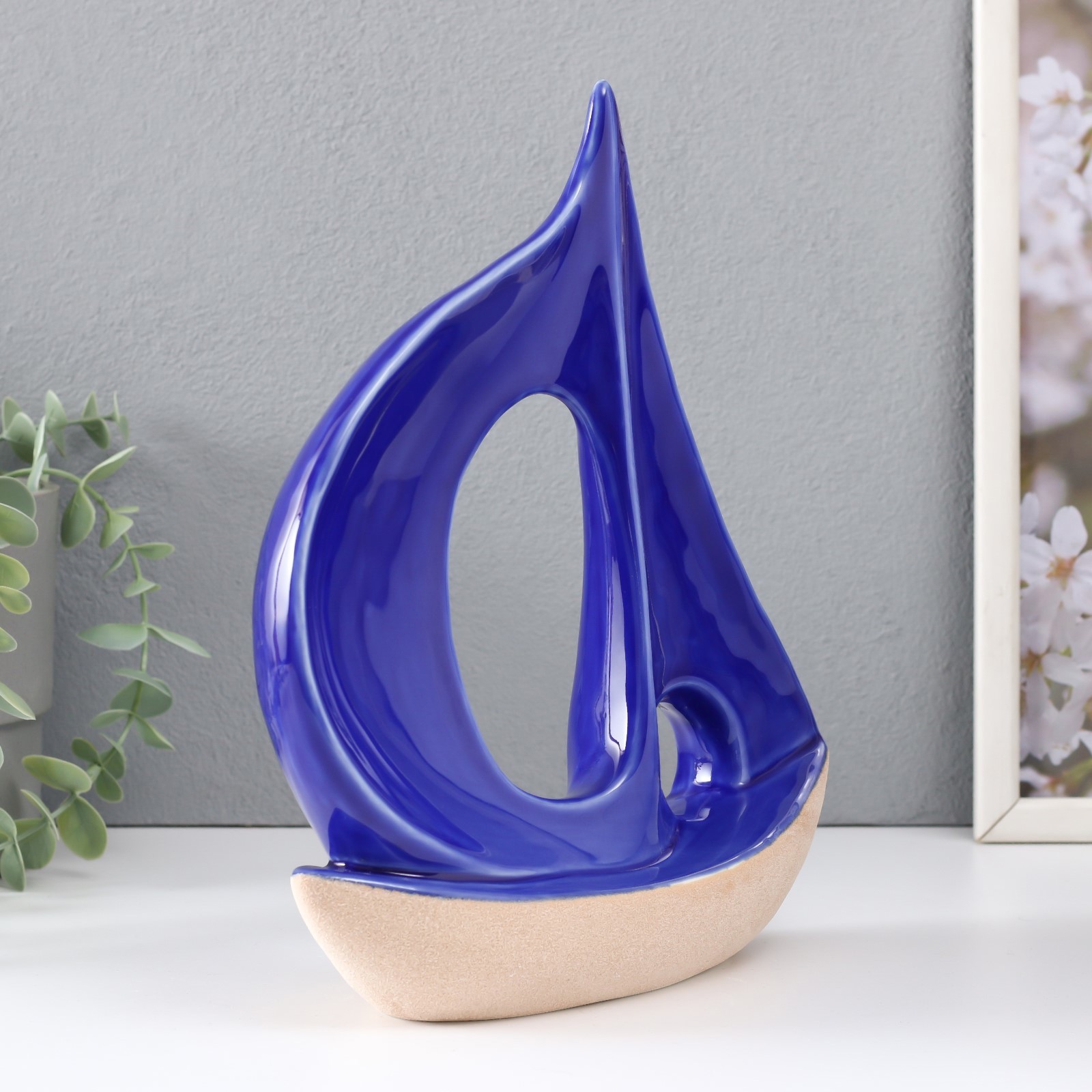 Изображение товара Сувенир керамика Большой парусник песочно-синий 225х85х253 см 9704779