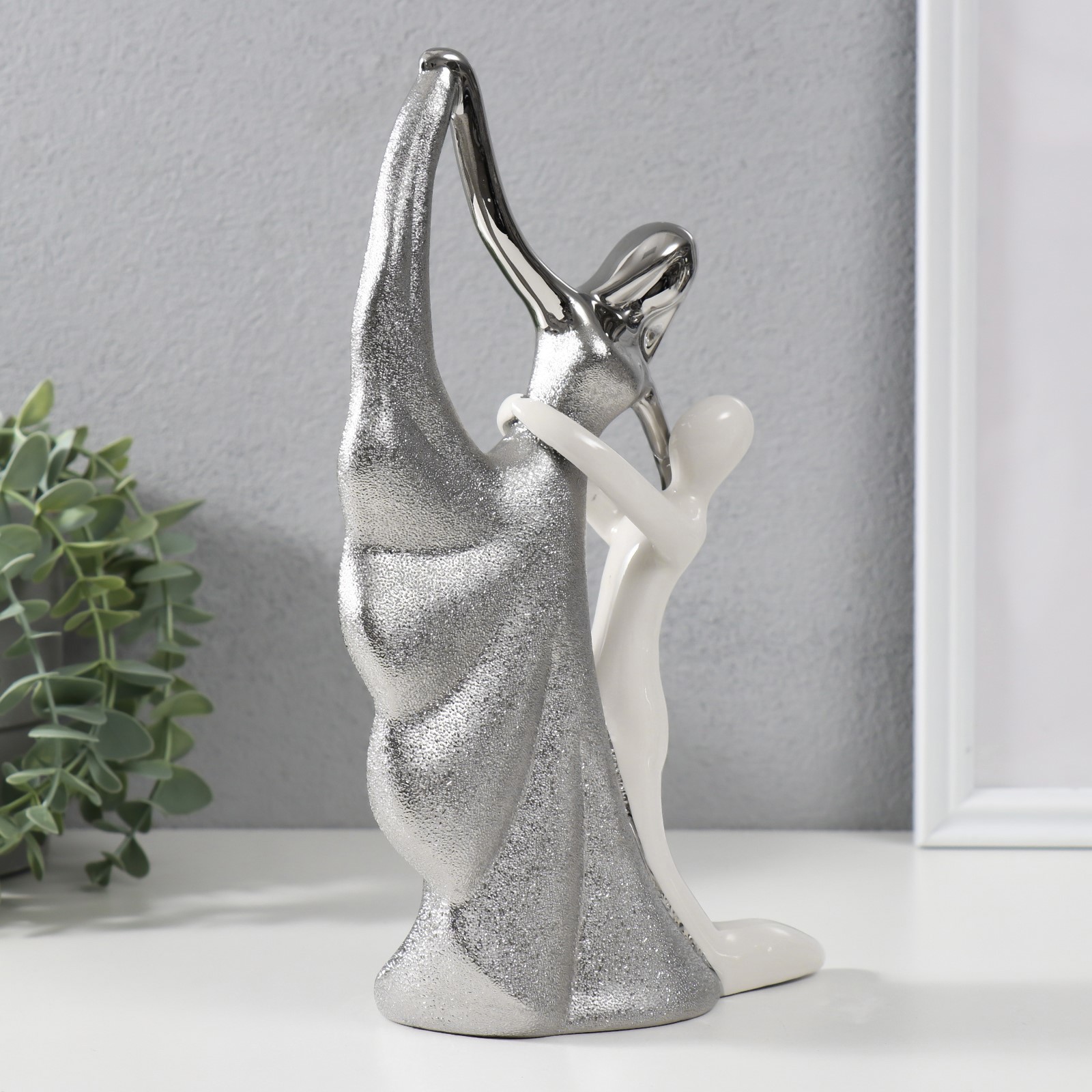 Изображение товара Сувенир керамика Вальс серебристо-белый 246х15х7 см 9848273