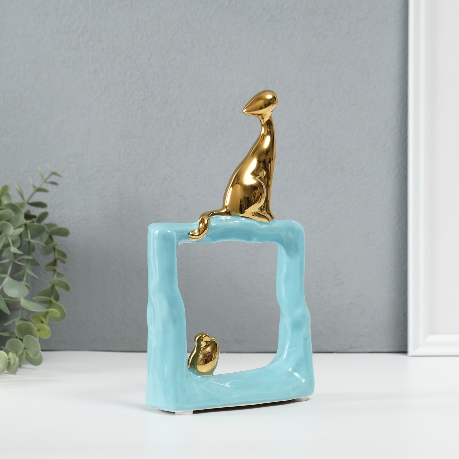 Изображение товара Керамическая фигурка Кошки-мышки голубая с золотом, квадрат 5,2×13,5×23 см