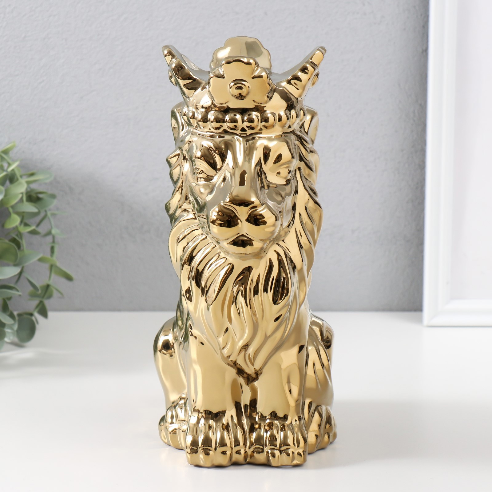 Изображение товара Декоративная фигура СИМА-ЛЕНД Лев в короне керамика золото 17x12x26 см Изображение товара Декоративная фигура СИМА-ЛЕНД Лев в короне керамика золото 17x12x26 см