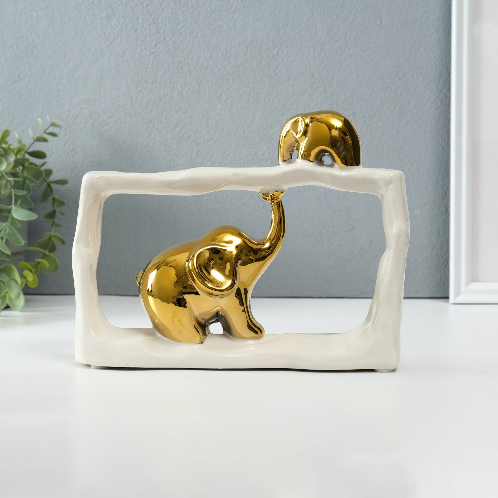 Изображение товара Декоративная фигура СИМА-ЛЕНД Слон со слонёнком - касание