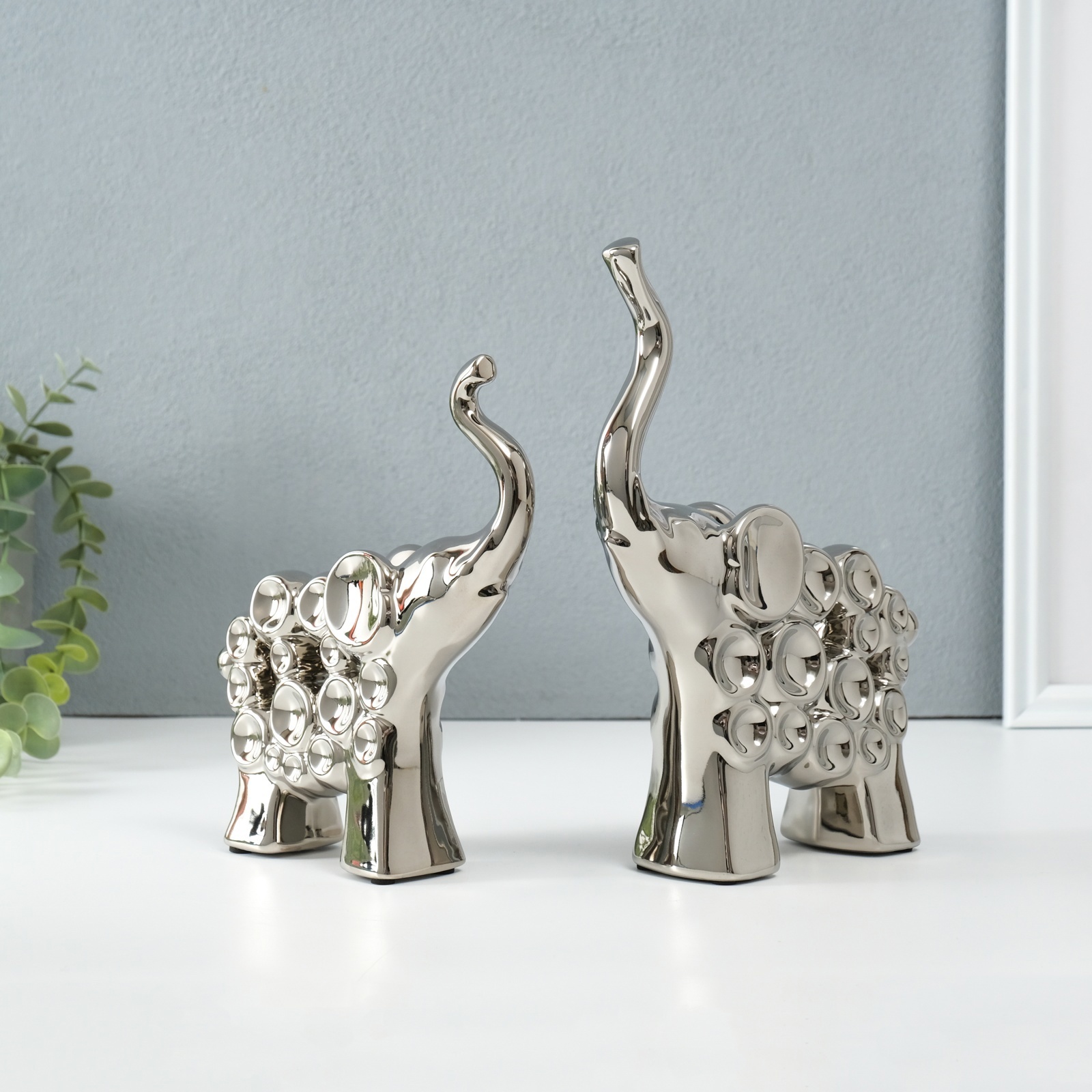 Изображение товара Декоративная фигура СИМА-ЛЕНД Два слона - пузырьки Серебро (набор 2 шт)