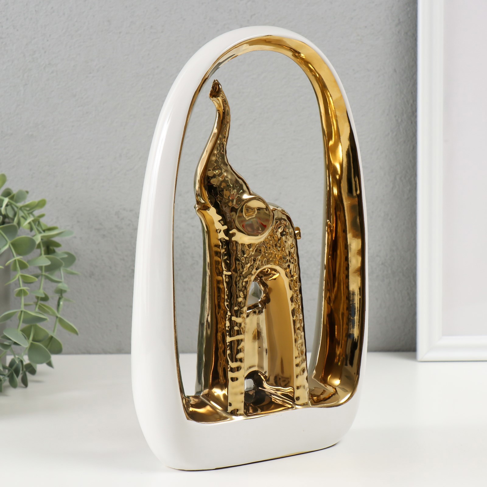 Изображение товара Декоративная керамическая фигура слон и слонёнок белый с золотом 6x17x29 см