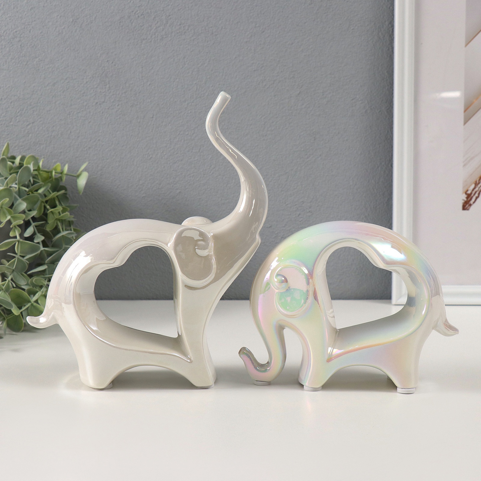 Изображение товара Слоники с сердечком перламутр набор 2 шт — декоративные фигуры 12 см