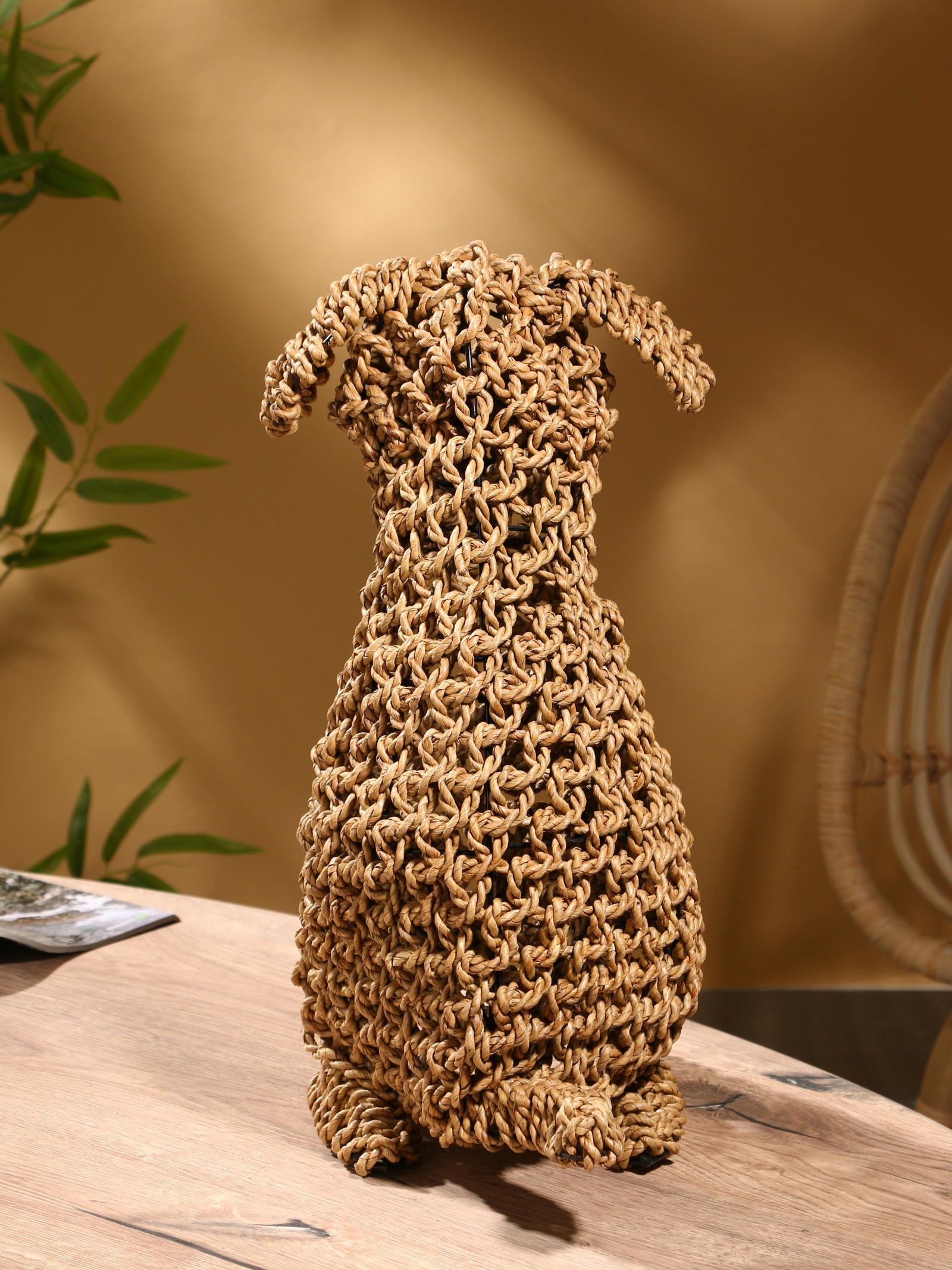 Изображение товара Сувенирная плетёная собака сиграсс, светлая Изображение товара Сувенирная плетёная собака сиграсс, светлая